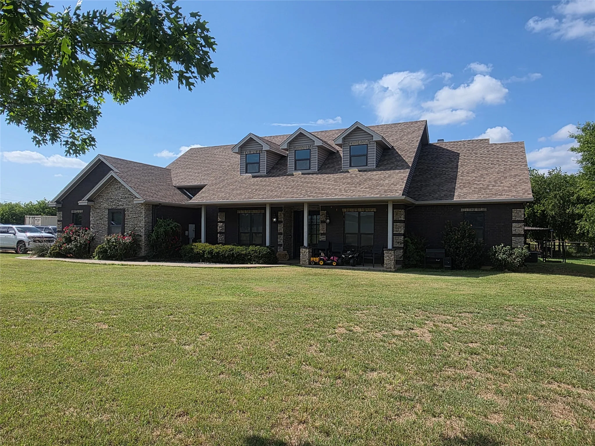 Single Family Residence For Sale in Jack County , 204 Jermyn Road, Jermyn, Texas 76459, 5 Bedroom, 4 Bathroom, 2 Garage spaces, 3,748 Sqft, built in 2014, mls#21314426, Real Estate Agent in Jermyn, Homes For Sale in Jack county, Homes For Sale in Jermyn, Realtor in Jermyn Texas, Real Estate Brokerage Independent Realty Texas, Luminita Cordes Realtor
