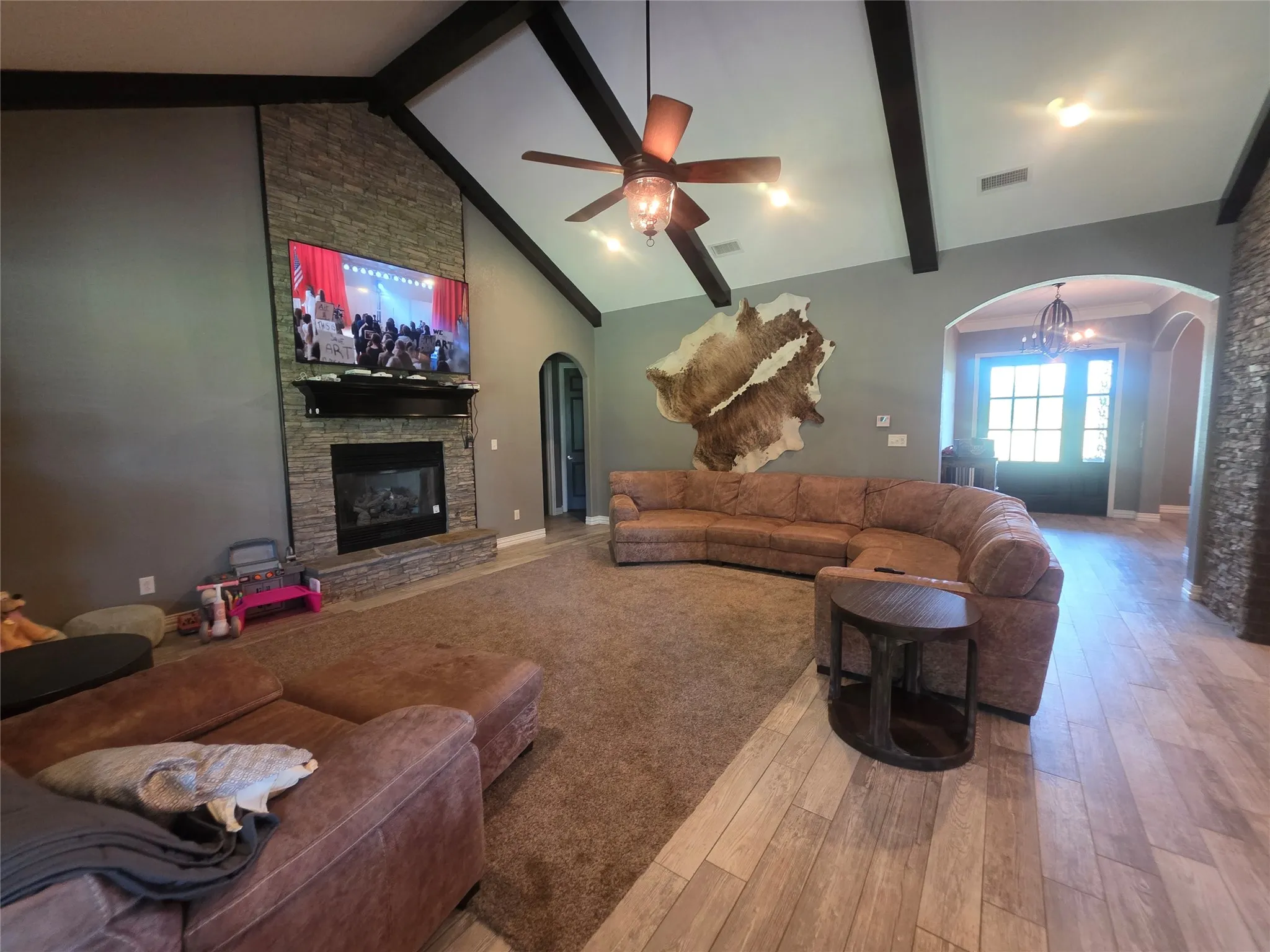 Single Family Residence For Sale in Jack County , 204 Jermyn Road, Jermyn, Texas 76459, 5 Bedroom, 4 Bathroom, 2 Garage spaces, 3,748 Sqft, built in 2014, mls#21314426, Real Estate Agent in Jermyn, Homes For Sale in Jack county, Homes For Sale in Jermyn, Realtor in Jermyn Texas, Real Estate Brokerage Independent Realty Texas, Luminita Cordes Realtor