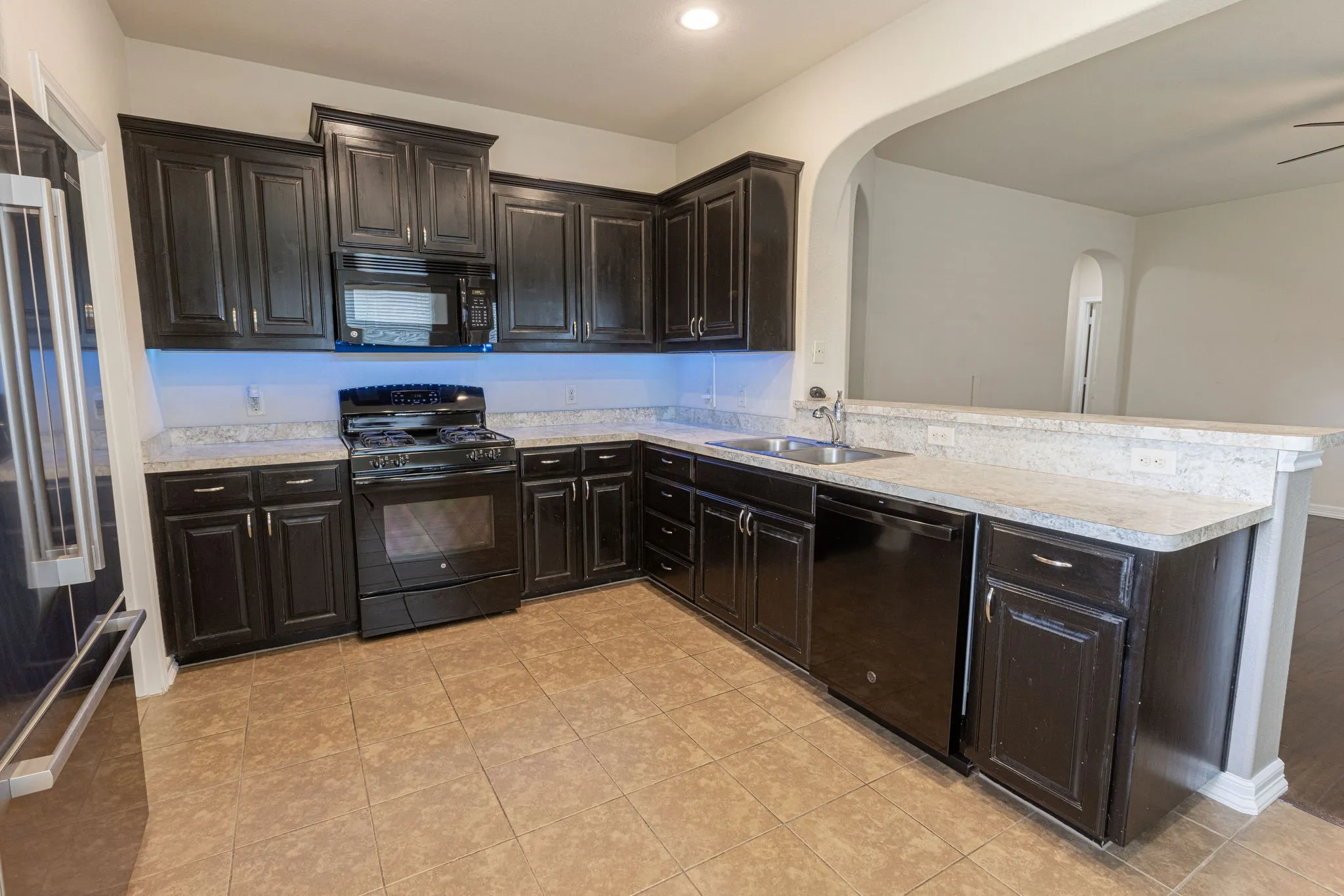Single Family Residence For Sale in Tarrant County , 4833 Elkhart Drive, Fort Worth, Texas 76036, 3 Bedroom, 2 Bathroom, 2 Garage spaces, 1,350 Sqft, built in 2013, mls#21314429, Real Estate Agent in Fort Worth, Homes For Sale in Tarrant county, Homes For Sale in Fort Worth, Realtor in Fort Worth Texas, Real Estate Brokerage Independent Realty Texas, Luminita Cordes Realtor