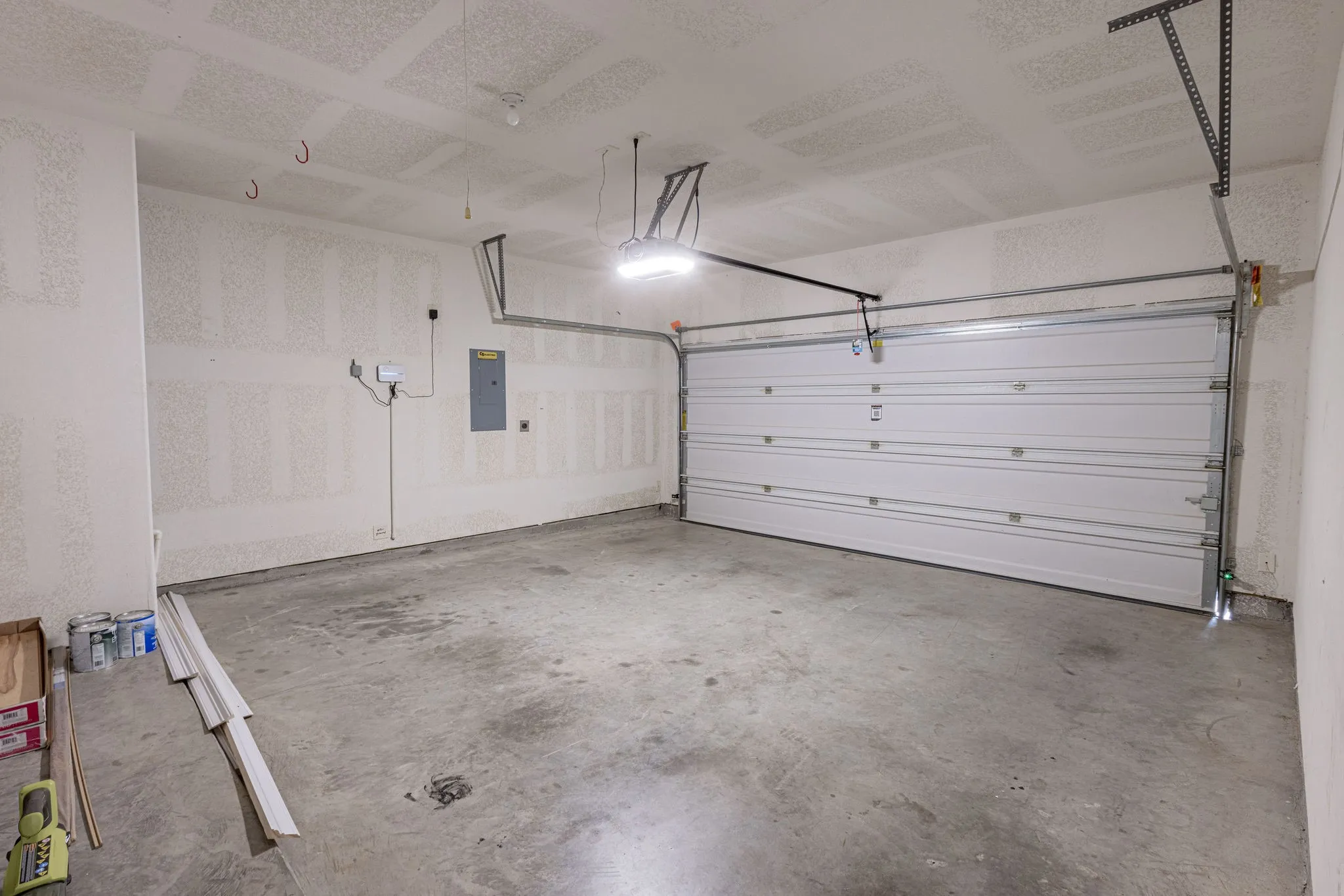 Single Family Residence For Sale in Tarrant County , 4833 Elkhart Drive, Fort Worth, Texas 76036, 3 Bedroom, 2 Bathroom, 2 Garage spaces, 1,350 Sqft, built in 2013, mls#21314429, Real Estate Agent in Fort Worth, Homes For Sale in Tarrant county, Homes For Sale in Fort Worth, Realtor in Fort Worth Texas, Real Estate Brokerage Independent Realty Texas, Luminita Cordes Realtor