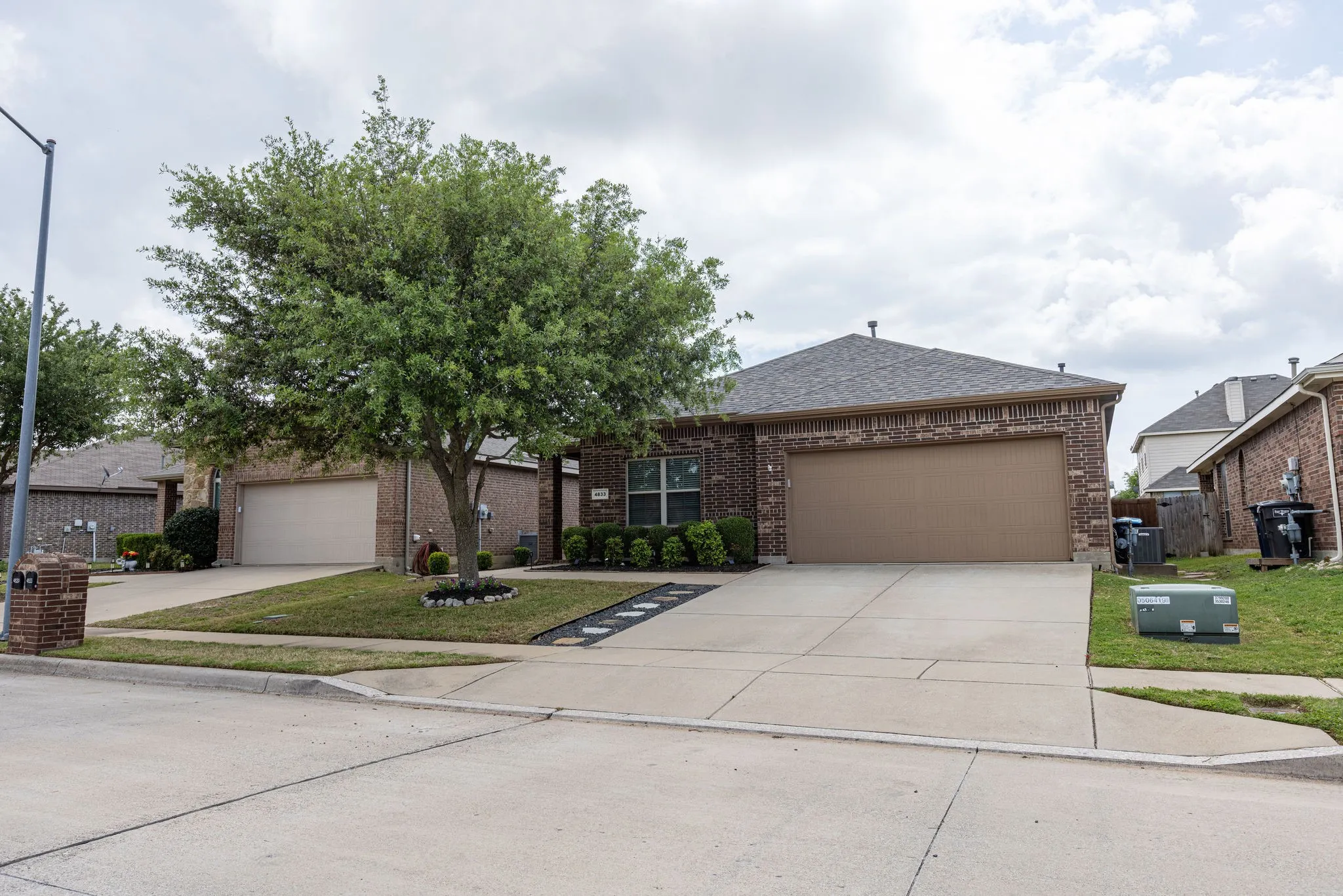 Single Family Residence For Sale in Tarrant County , 4833 Elkhart Drive, Fort Worth, Texas 76036, 3 Bedroom, 2 Bathroom, 2 Garage spaces, 1,350 Sqft, built in 2013, mls#21314429, Real Estate Agent in Fort Worth, Homes For Sale in Tarrant county, Homes For Sale in Fort Worth, Realtor in Fort Worth Texas, Real Estate Brokerage Independent Realty Texas, Luminita Cordes Realtor