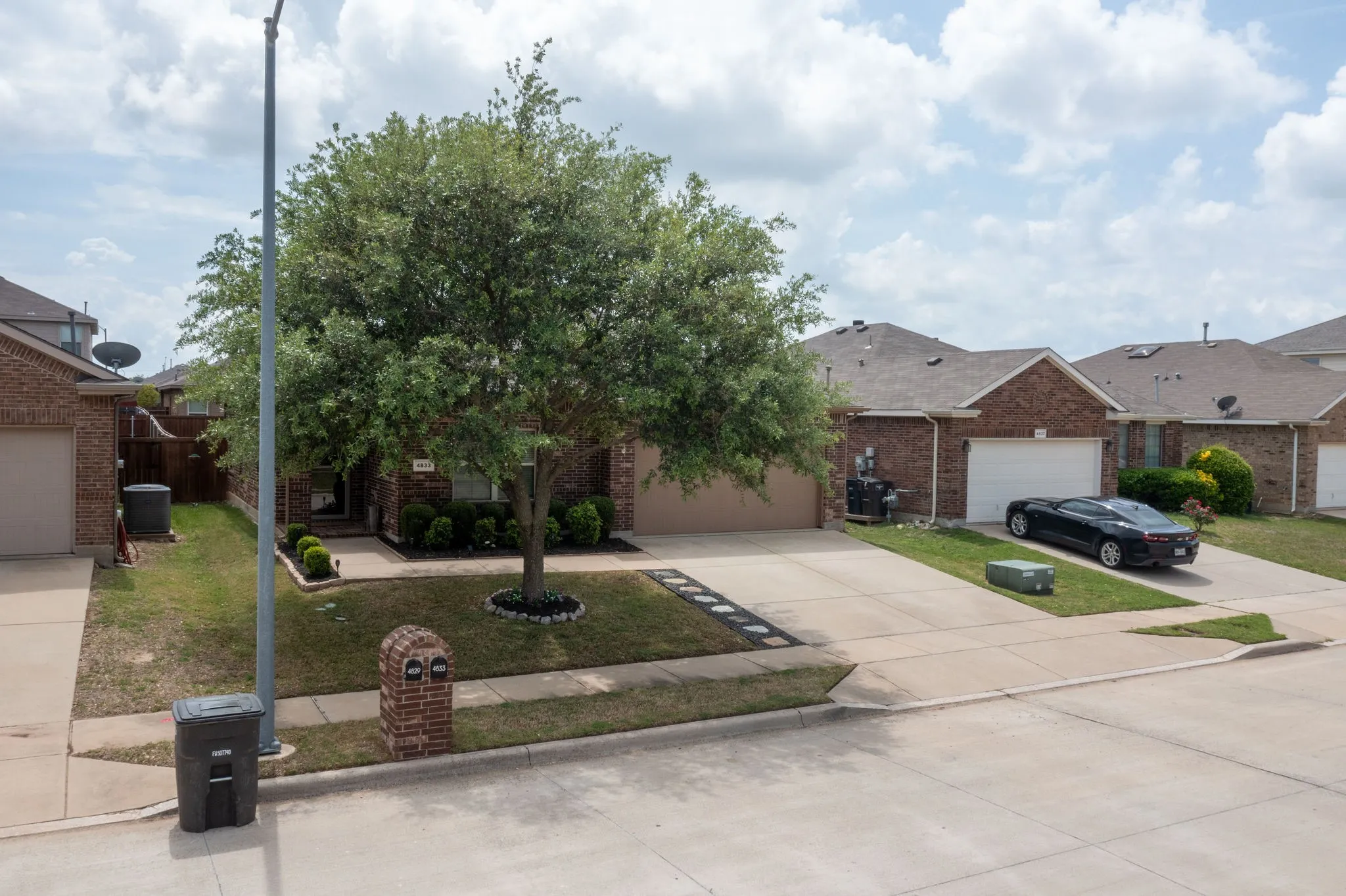 Single Family Residence For Sale in Tarrant County , 4833 Elkhart Drive, Fort Worth, Texas 76036, 3 Bedroom, 2 Bathroom, 2 Garage spaces, 1,350 Sqft, built in 2013, mls#21314429, Real Estate Agent in Fort Worth, Homes For Sale in Tarrant county, Homes For Sale in Fort Worth, Realtor in Fort Worth Texas, Real Estate Brokerage Independent Realty Texas, Luminita Cordes Realtor
