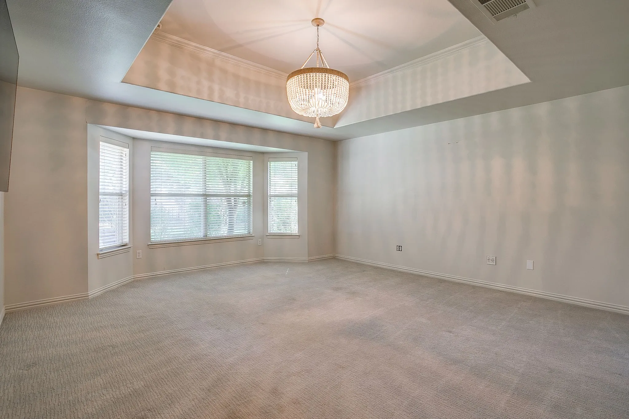 Single Family Residence For Sale in Denton County , 10508 Belvedere Drive, Denton, Texas 76207, 2 Bedroom, 2 Bathroom, 2 Garage spaces, 1,915 Sqft, built in 2005, mls#21314365, Real Estate Agent in Denton, Homes For Sale in Denton county, Homes For Sale in Denton, Realtor in Denton Texas, Real Estate Brokerage Independent Realty Texas, Luminita Cordes Realtor