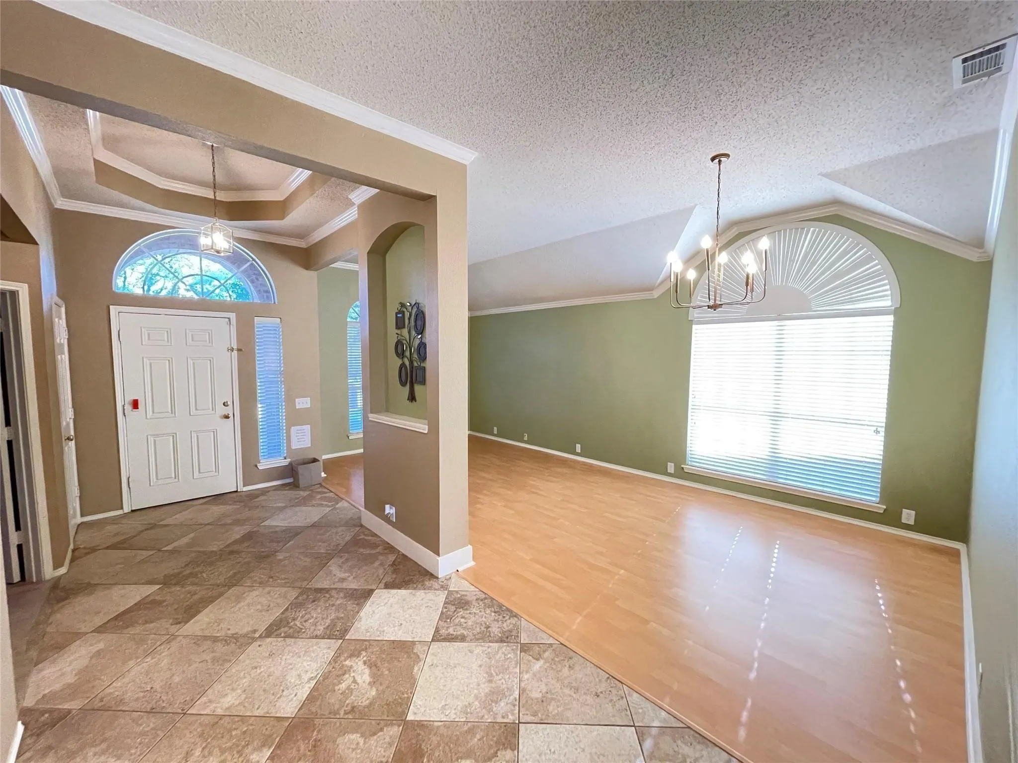 Single Family Residence For Rent in Collin County , 11082 Clearstream Lane, Frisco, Texas 75035, 4 Bedroom, 2 Bathroom, 2 Garage spaces, 2,176 Sqft, built in 2000, mls#21314299, Real Estate Agent in Frisco, Homes For Rent in Collin county, Homes For Rent in Frisco, Realtor in Frisco Texas, Real Estate Brokerage Independent Realty Texas, Luminita Cordes Realtor