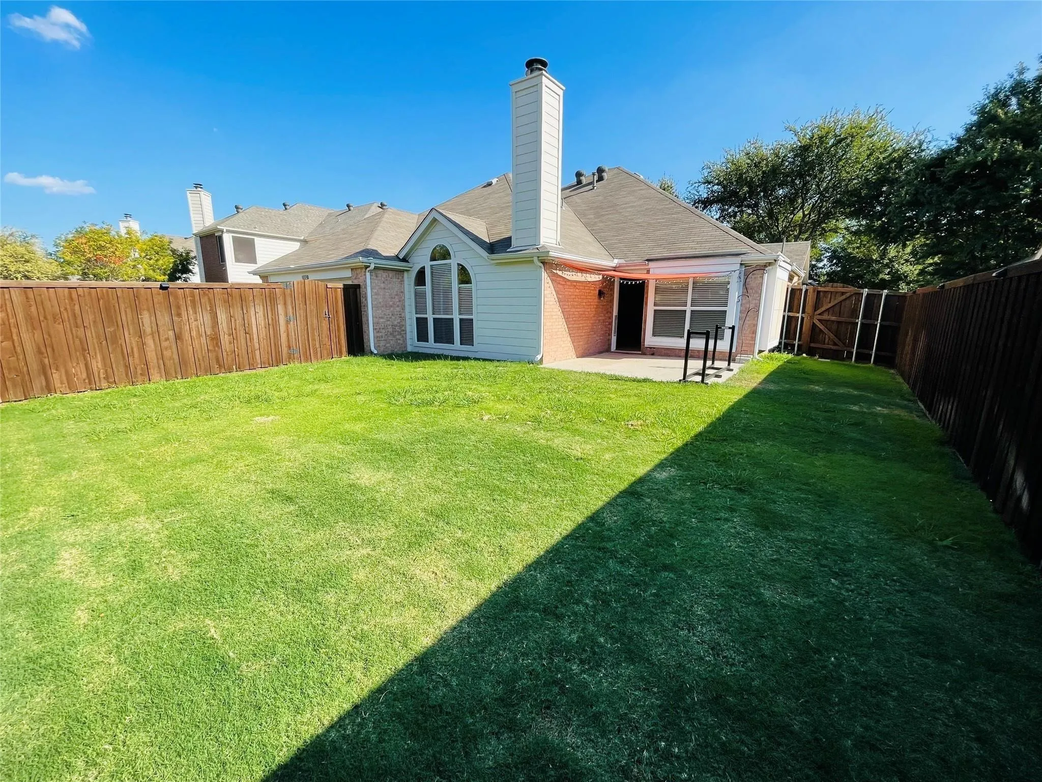 Single Family Residence For Rent in Collin County , 11082 Clearstream Lane, Frisco, Texas 75035, 4 Bedroom, 2 Bathroom, 2 Garage spaces, 2,176 Sqft, built in 2000, mls#21314299, Real Estate Agent in Frisco, Homes For Rent in Collin county, Homes For Rent in Frisco, Realtor in Frisco Texas, Real Estate Brokerage Independent Realty Texas, Luminita Cordes Realtor