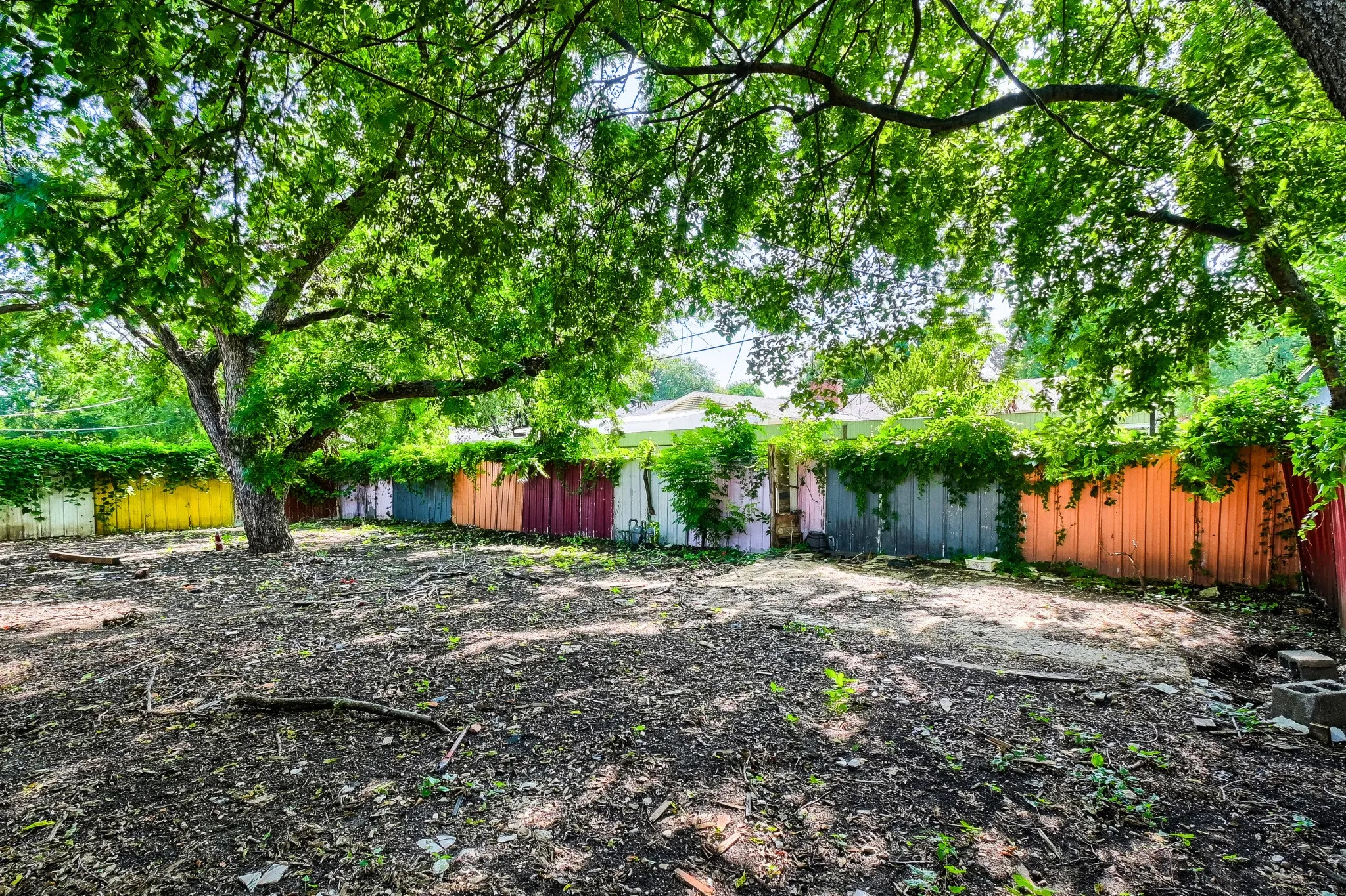 Single Family Residence For Sale in Dallas County , 2748 Running Brook Lane, Dallas, Texas 75228, 3 Bedroom, 2 Bathroom, 2 Garage spaces, 1,335 Sqft, built in 1964, mls#21184280, Real Estate Agent in Dallas, Homes For Sale in Dallas county, Homes For Sale in Dallas, Realtor in Dallas Texas, Real Estate Brokerage Independent Realty Texas, Luminita Cordes Realtor