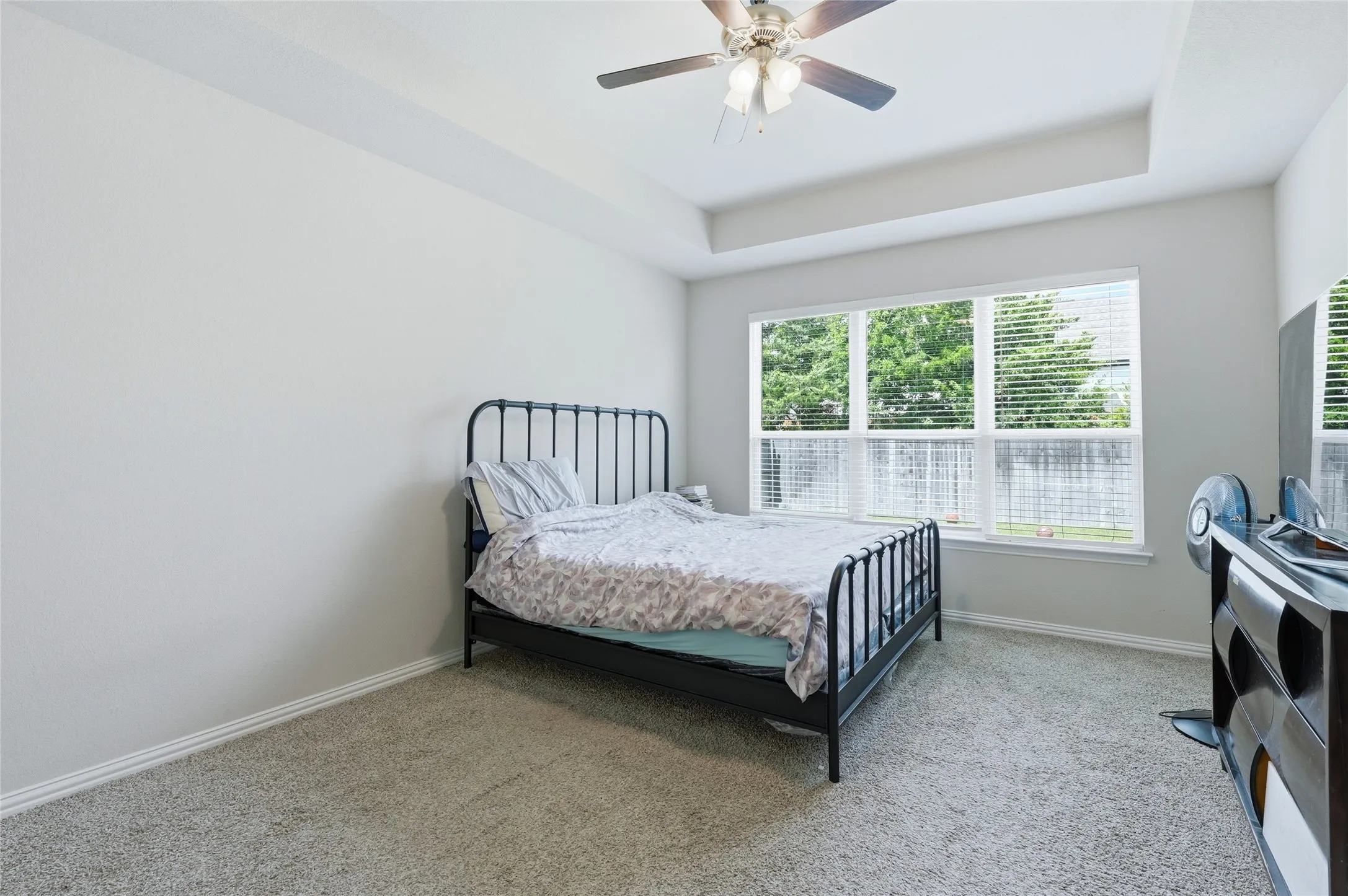 Single Family Residence For Sale in Collin County , 3301 Greymoore Drive, Anna, Texas 75409, 4 Bedrooms, 3 Bathrooms, 2 Garage spaces, 2,724 Sqft, built in 2022, Price $375,000, mls#21294209, Real Estate Agent in Anna, Homes For Sale in Collin county, Homes For Sale in Anna, Realtor in Anna Texas, Real Estate Brokerage Independent Realty Texas, Luminita Cordes Realtor