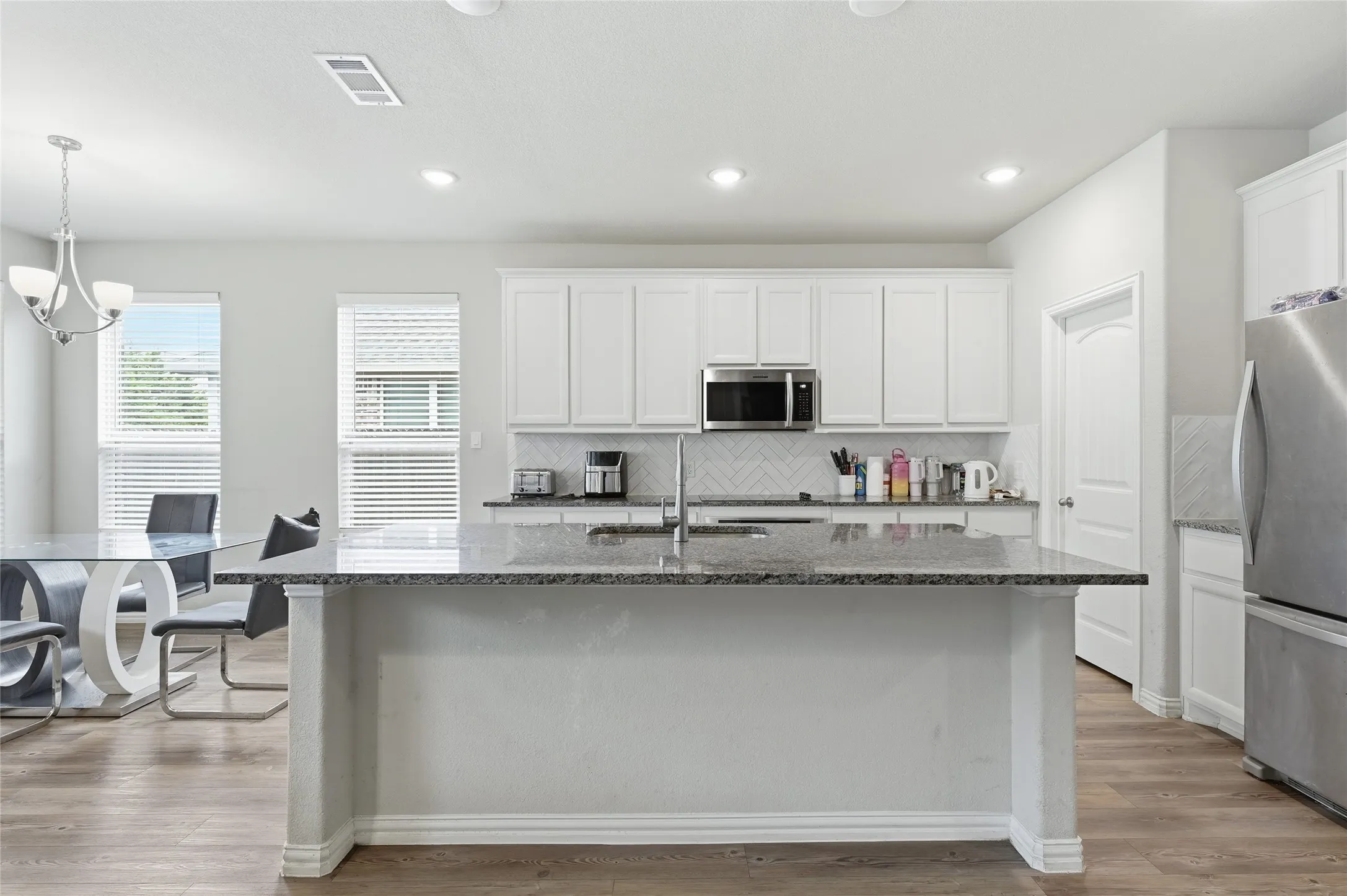 Single Family Residence For Sale in Collin County , 3301 Greymoore Drive, Anna, Texas 75409, 4 Bedrooms, 3 Bathrooms, 2 Garage spaces, 2,724 Sqft, built in 2022, Price $375,000, mls#21294209, Real Estate Agent in Anna, Homes For Sale in Collin county, Homes For Sale in Anna, Realtor in Anna Texas, Real Estate Brokerage Independent Realty Texas, Luminita Cordes Realtor