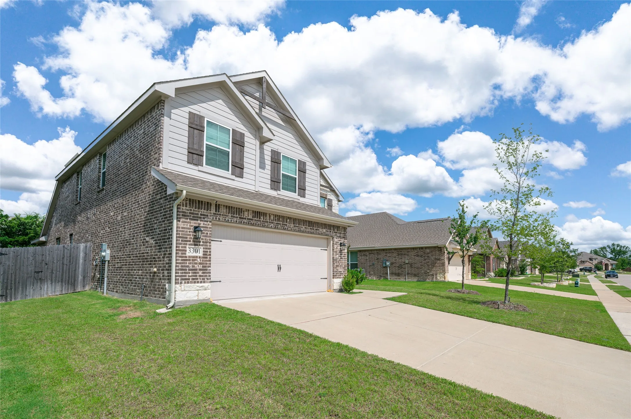 Single Family Residence For Sale in Collin County , 3301 Greymoore Drive, Anna, Texas 75409, 4 Bedrooms, 3 Bathrooms, 2 Garage spaces, 2,724 Sqft, built in 2022, Price $375,000, mls#21294209, Real Estate Agent in Anna, Homes For Sale in Collin county, Homes For Sale in Anna, Realtor in Anna Texas, Real Estate Brokerage Independent Realty Texas, Luminita Cordes Realtor