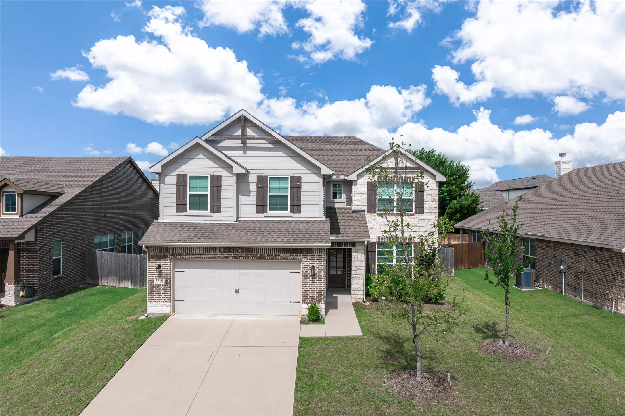 Single Family Residence For Sale in Collin County , 3301 Greymoore Drive, Anna, Texas 75409, 4 Bedrooms, 3 Bathrooms, 2 Garage spaces, 2,724 Sqft, built in 2022, Price $375,000, mls#21294209, Real Estate Agent in Anna, Homes For Sale in Collin county, Homes For Sale in Anna, Realtor in Anna Texas, Real Estate Brokerage Independent Realty Texas, Luminita Cordes Realtor