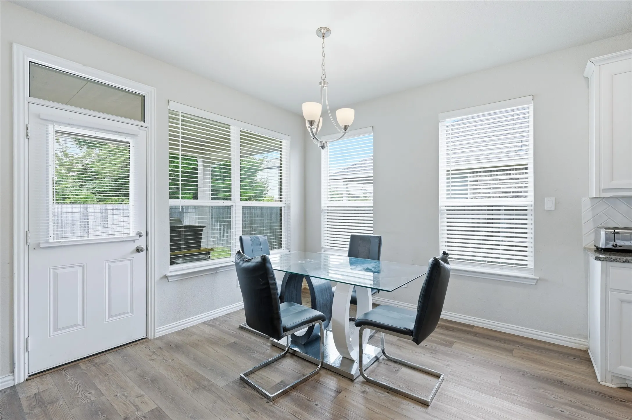 Single Family Residence For Sale in Collin County , 3301 Greymoore Drive, Anna, Texas 75409, 4 Bedrooms, 3 Bathrooms, 2 Garage spaces, 2,724 Sqft, built in 2022, Price $375,000, mls#21294209, Real Estate Agent in Anna, Homes For Sale in Collin county, Homes For Sale in Anna, Realtor in Anna Texas, Real Estate Brokerage Independent Realty Texas, Luminita Cordes Realtor