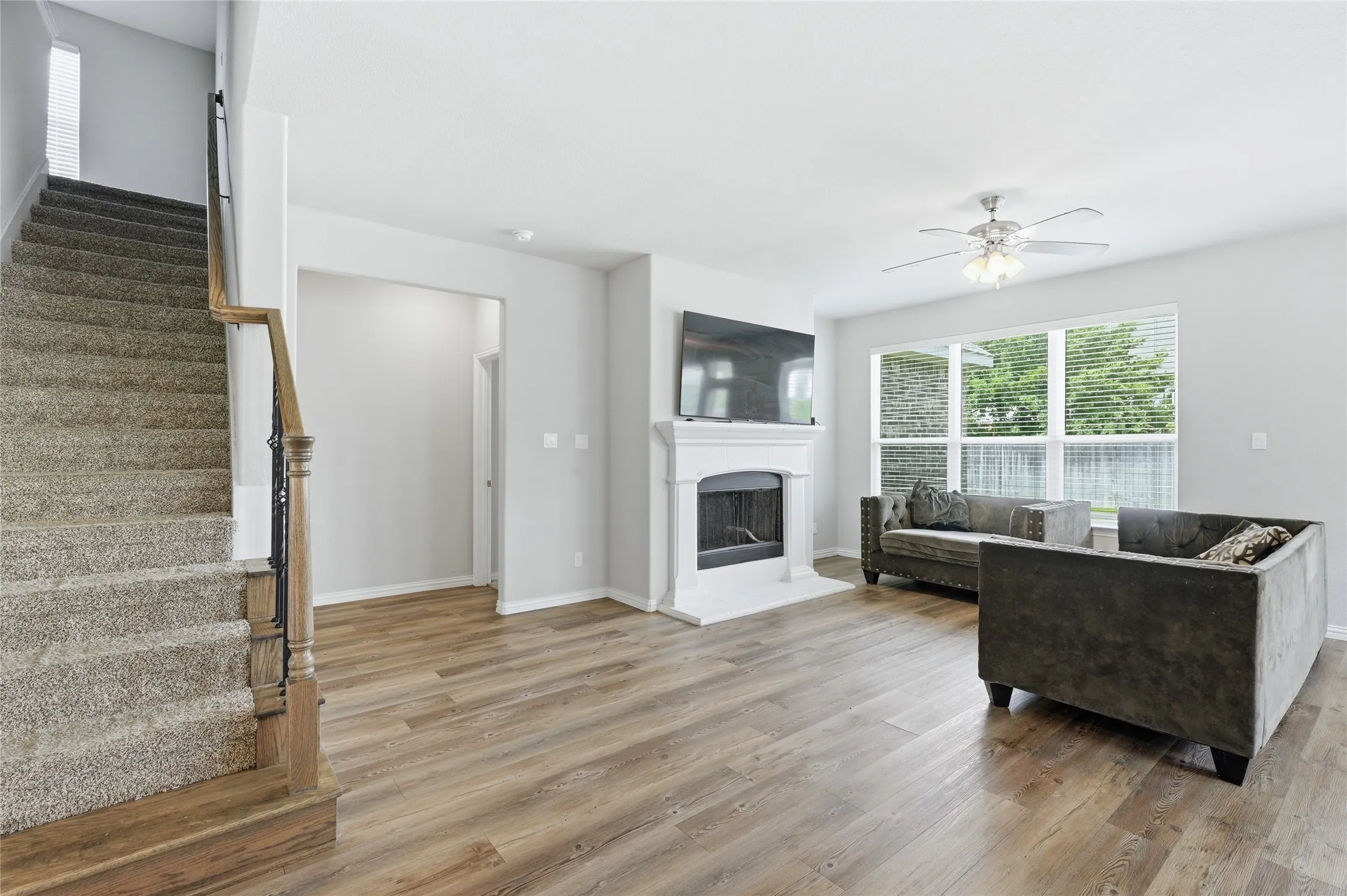 Single Family Residence For Sale in Collin County , 3301 Greymoore Drive, Anna, Texas 75409, 4 Bedrooms, 3 Bathrooms, 2 Garage spaces, 2,724 Sqft, built in 2022, Price $375,000, mls#21294209, Real Estate Agent in Anna, Homes For Sale in Collin county, Homes For Sale in Anna, Realtor in Anna Texas, Real Estate Brokerage Independent Realty Texas, Luminita Cordes Realtor