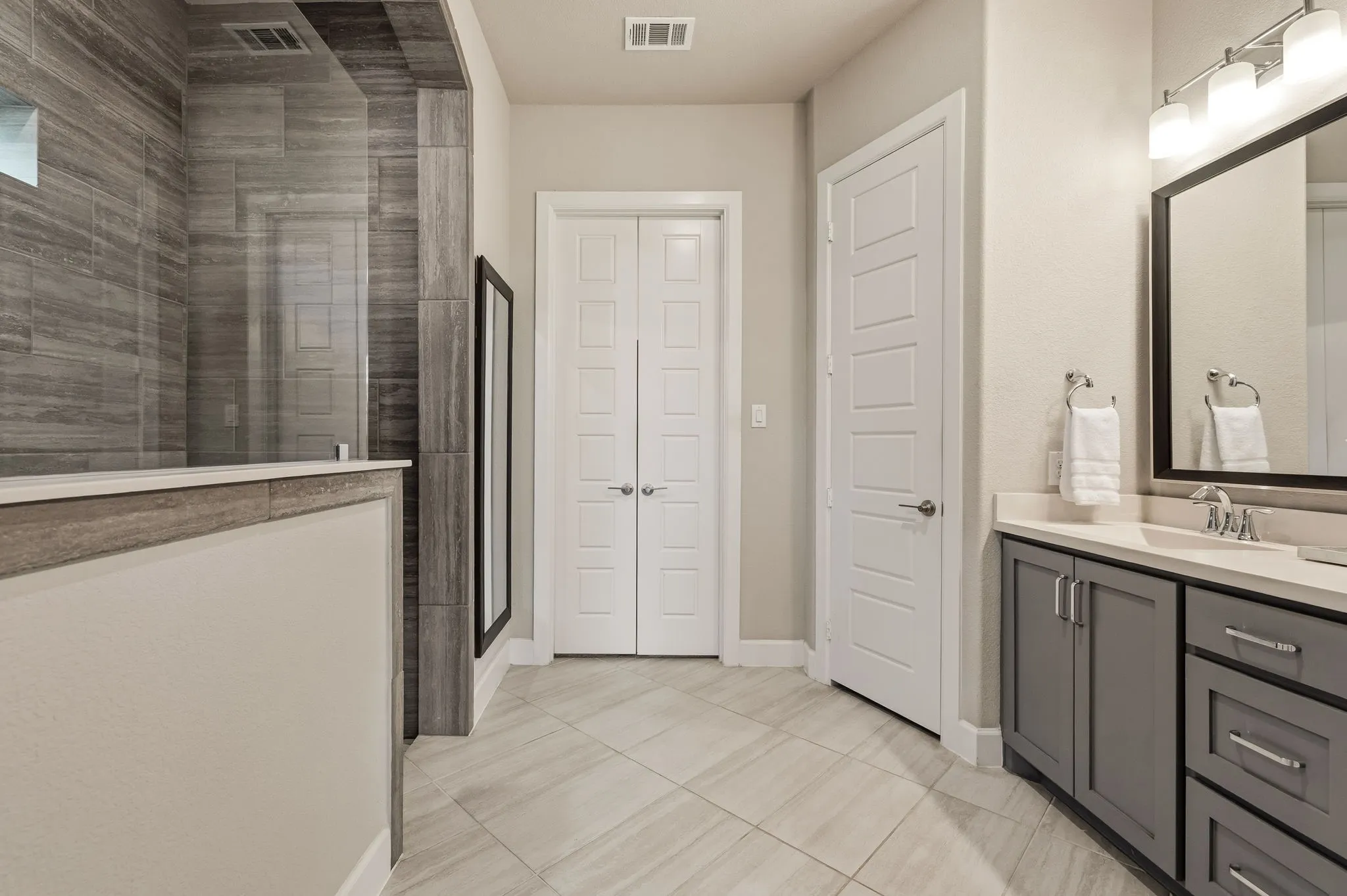 Single Family Residence For Sale in Collin County , 2632 Preakness Place, Celina, Texas 75009, 4 Bedroom, 3 Bathroom, 2 Garage spaces, 2,359 Sqft, built in 2019, mls#21313079, Real Estate Agent in Celina, Homes For Sale in Collin county, Homes For Sale in Celina, Realtor in Celina Texas, Real Estate Brokerage Independent Realty Texas, Luminita Cordes Realtor