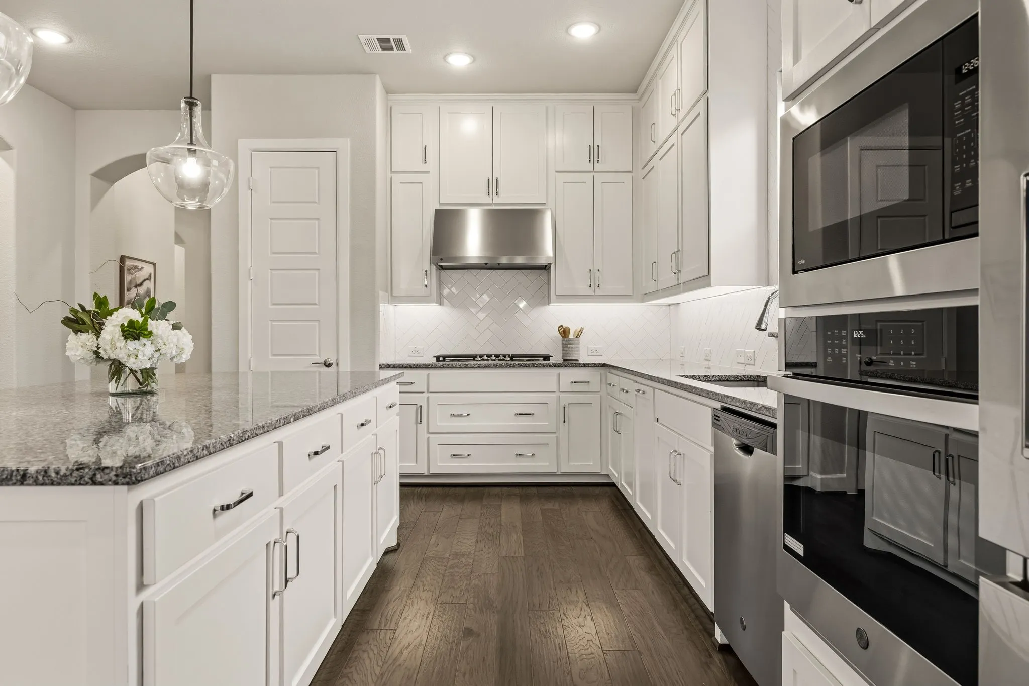 Single Family Residence For Sale in Collin County , 2632 Preakness Place, Celina, Texas 75009, 4 Bedroom, 3 Bathroom, 2 Garage spaces, 2,359 Sqft, built in 2019, mls#21313079, Real Estate Agent in Celina, Homes For Sale in Collin county, Homes For Sale in Celina, Realtor in Celina Texas, Real Estate Brokerage Independent Realty Texas, Luminita Cordes Realtor