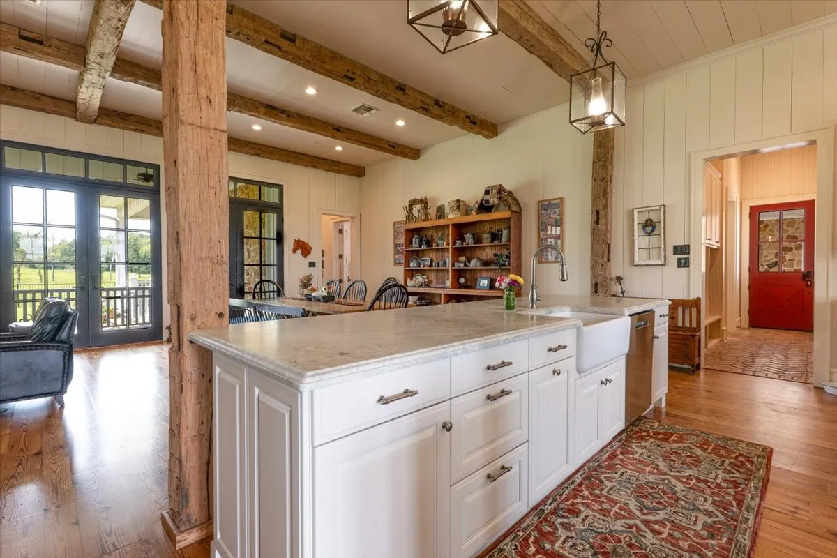 Farm For Sale in Hopkins County , 548 County Road 2301, Sulphur Springs, Texas 75482, 4 Bedroom, 5 Bathroom, 2 Garage spaces, 3,739 Sqft, built in 2012, mls#21311938, Real Estate Agent in Sulphur Springs, Homes For Sale in Hopkins county, Homes For Sale in Sulphur Springs, Realtor in Sulphur Springs Texas, Real Estate Brokerage Independent Realty Texas, Luminita Cordes Realtor