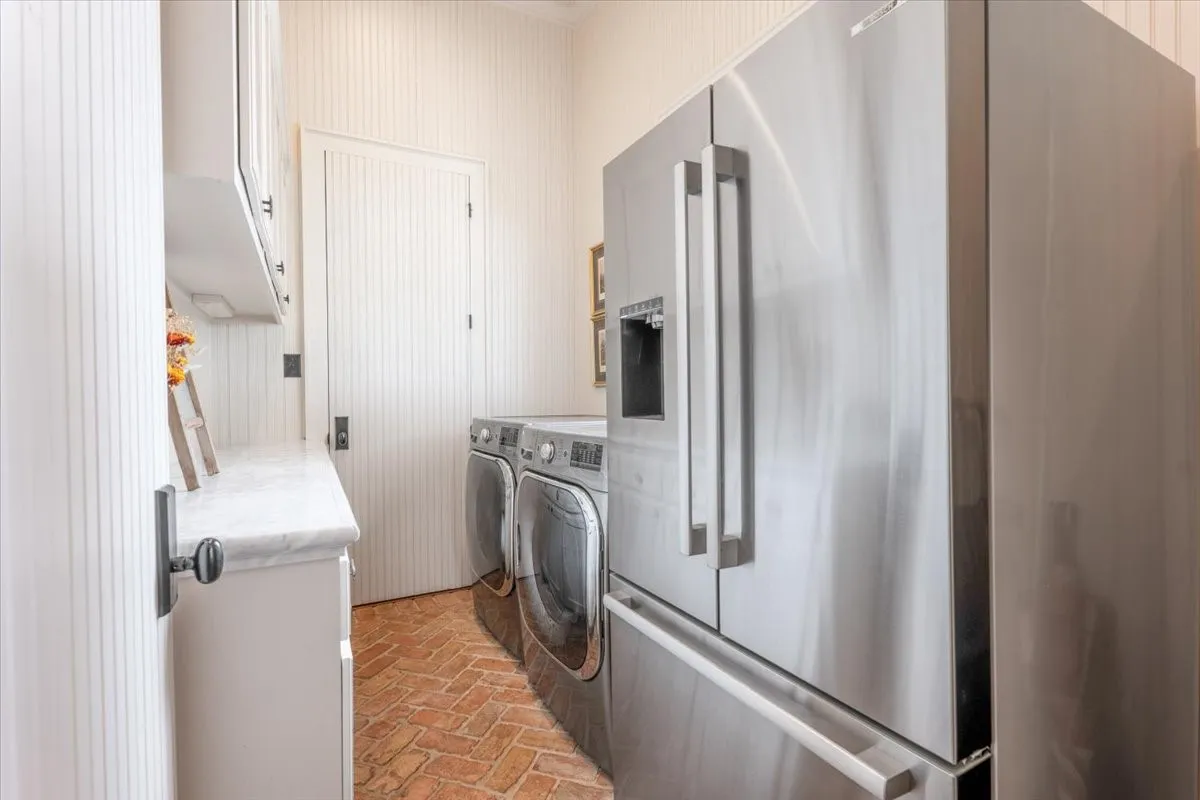 Farm For Sale in Hopkins County , 548 County Road 2301, Sulphur Springs, Texas 75482, 4 Bedroom, 5 Bathroom, 2 Garage spaces, 3,739 Sqft, built in 2012, mls#21311938, Real Estate Agent in Sulphur Springs, Homes For Sale in Hopkins county, Homes For Sale in Sulphur Springs, Realtor in Sulphur Springs Texas, Real Estate Brokerage Independent Realty Texas, Luminita Cordes Realtor