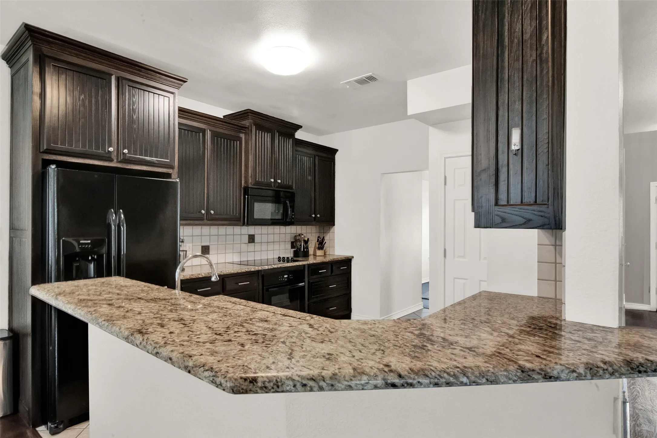 Granite Countertops with lots of counter space