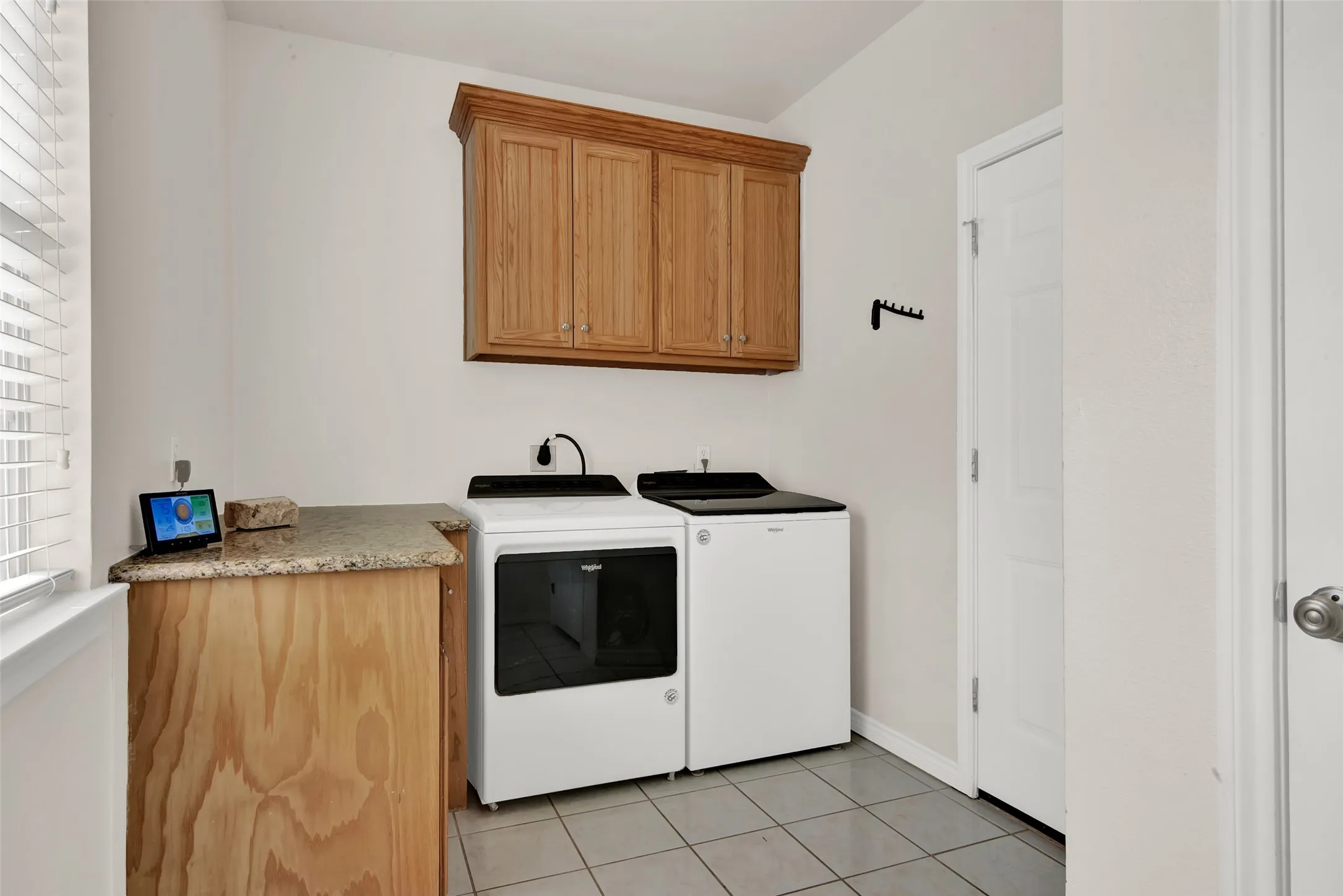 Full size Utility Room