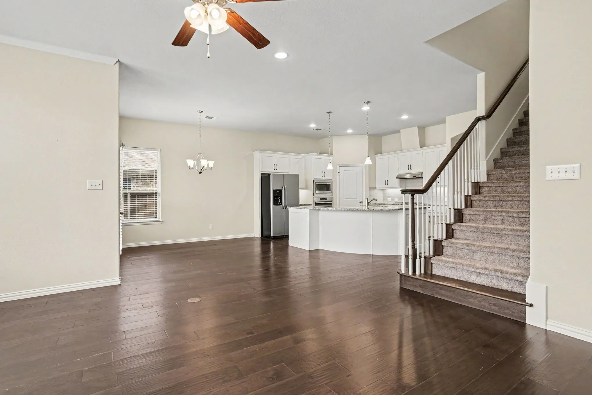 Single Family Residence For Sale in Collin County , 1729 Morning Mist Way, Wylie, Texas 75098, 4 Bedroom, 3 Bathroom, 2 Garage spaces, 2,790 Sqft, built in 2015, mls#21314289, Real Estate Agent in Wylie, Homes For Sale in Collin county, Homes For Sale in Wylie, Realtor in Wylie Texas, Real Estate Brokerage Independent Realty Texas, Luminita Cordes Realtor