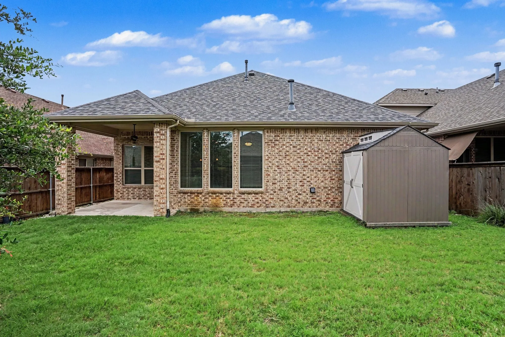 Single Family Residence For Sale in Collin County , 1729 Morning Mist Way, Wylie, Texas 75098, 4 Bedroom, 3 Bathroom, 2 Garage spaces, 2,790 Sqft, built in 2015, mls#21314289, Real Estate Agent in Wylie, Homes For Sale in Collin county, Homes For Sale in Wylie, Realtor in Wylie Texas, Real Estate Brokerage Independent Realty Texas, Luminita Cordes Realtor