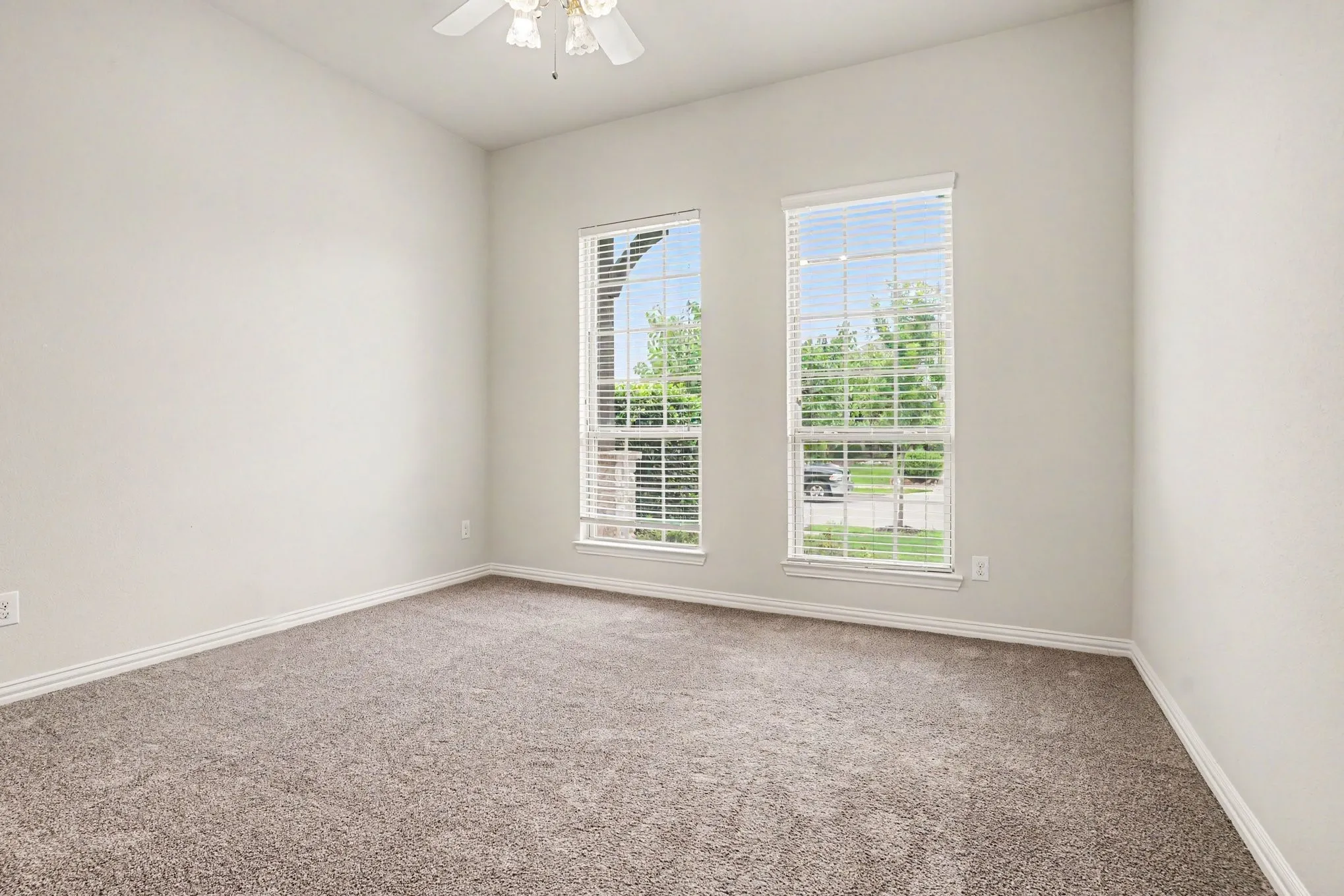 Single Family Residence For Sale in Collin County , 1729 Morning Mist Way, Wylie, Texas 75098, 4 Bedroom, 3 Bathroom, 2 Garage spaces, 2,790 Sqft, built in 2015, mls#21314289, Real Estate Agent in Wylie, Homes For Sale in Collin county, Homes For Sale in Wylie, Realtor in Wylie Texas, Real Estate Brokerage Independent Realty Texas, Luminita Cordes Realtor