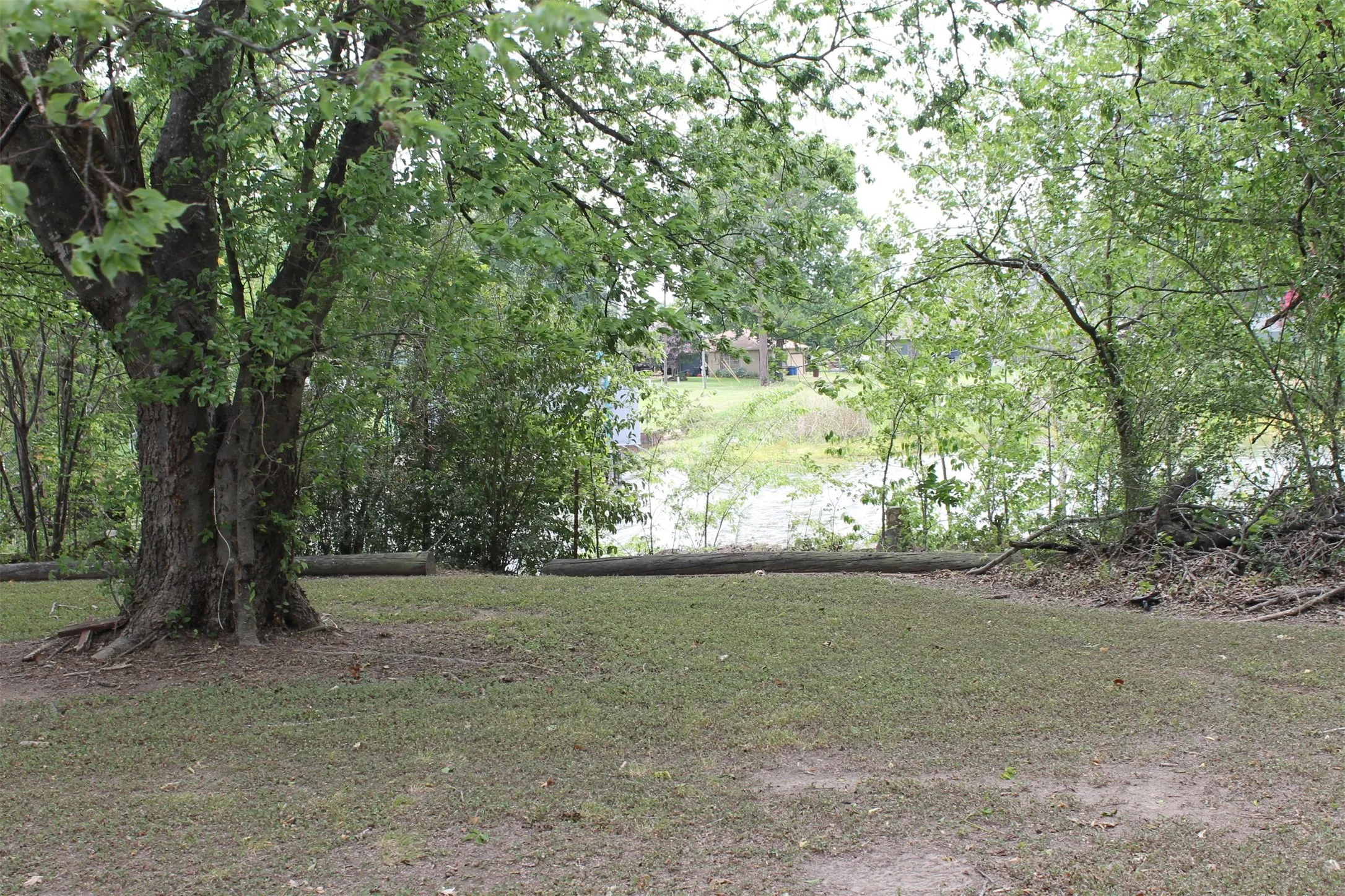 Improved Land For Sale in Henderson County , 312 Lazy Cane Ranch Road, Trinidad, Texas 75163, 0, 0, Garage spaces, 0 Sqft, built in 1968, mls#21314461, Real Estate Agent in Trinidad, Homes For Sale in Henderson county, Homes For Sale in Trinidad, Realtor in Trinidad Texas, Real Estate Brokerage Independent Realty Texas, Luminita Cordes Realtor