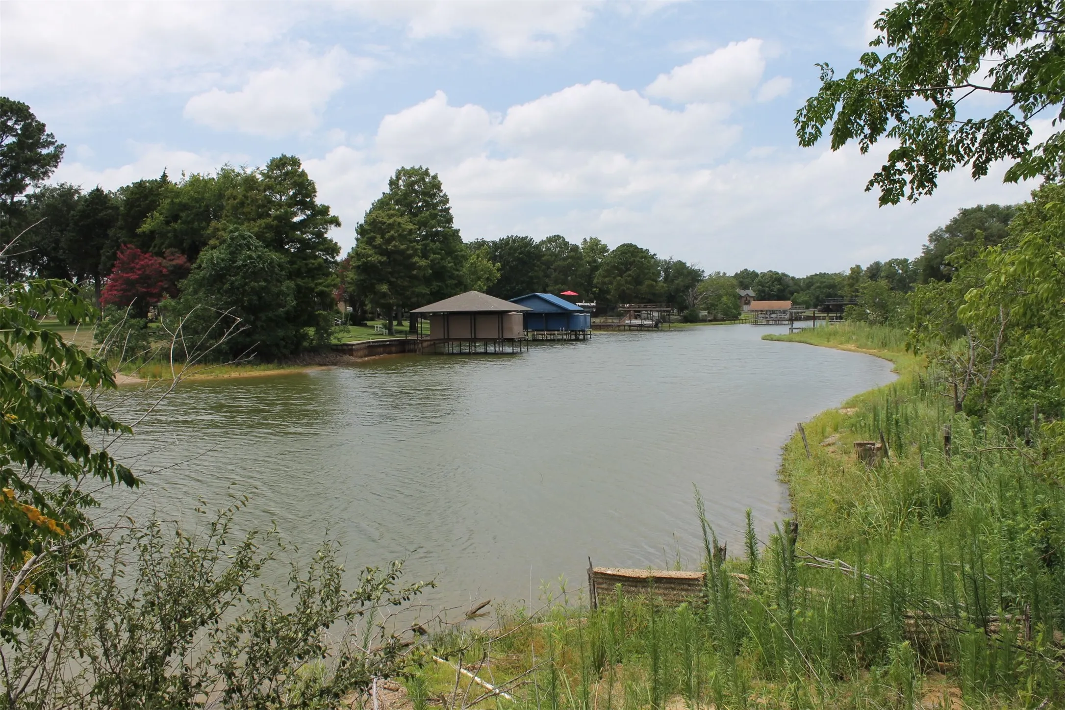 Improved Land For Sale in Henderson County , 312 Lazy Cane Ranch Road, Trinidad, Texas 75163, 0, 0, Garage spaces, 0 Sqft, built in 1968, mls#21314461, Real Estate Agent in Trinidad, Homes For Sale in Henderson county, Homes For Sale in Trinidad, Realtor in Trinidad Texas, Real Estate Brokerage Independent Realty Texas, Luminita Cordes Realtor