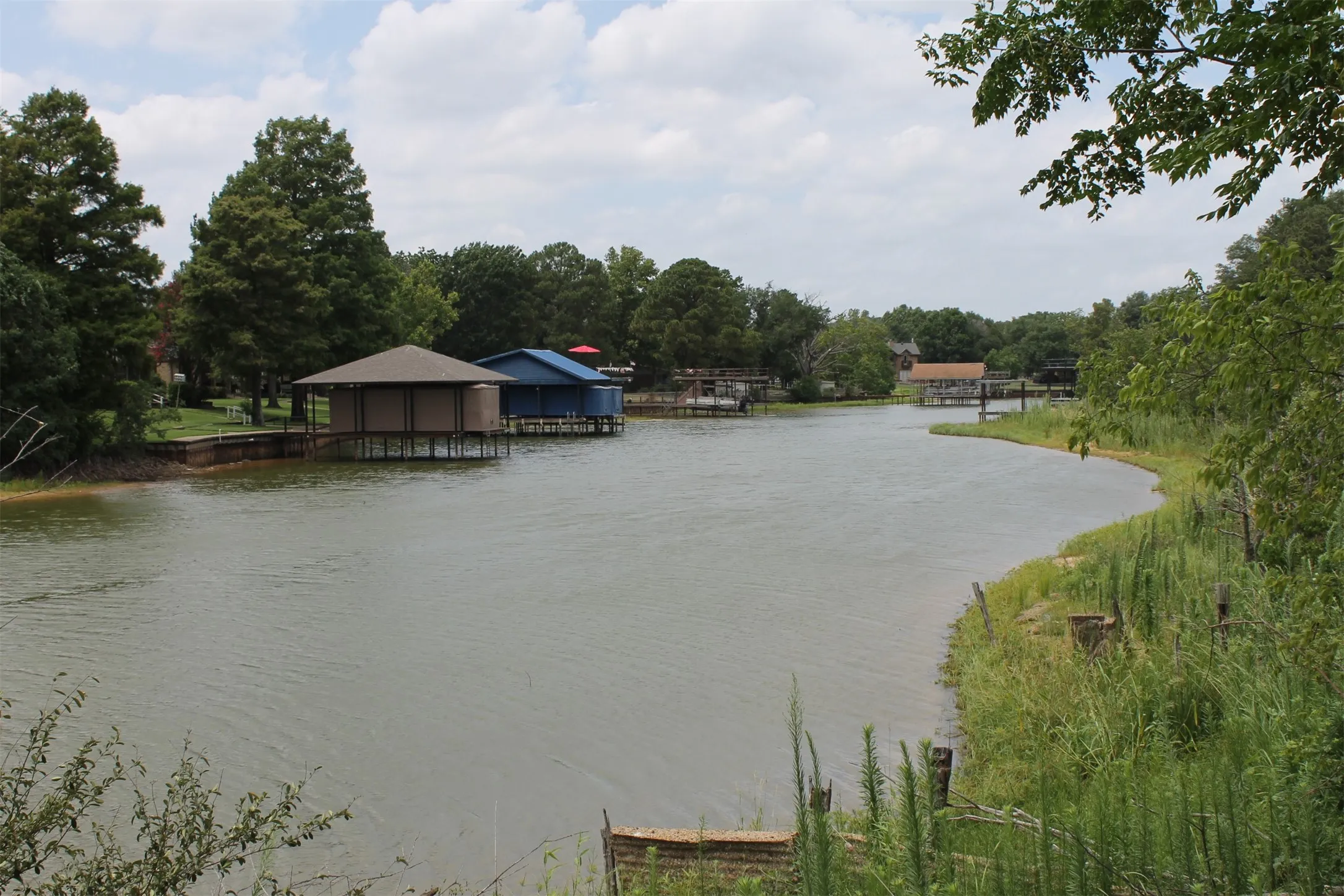 Improved Land For Sale in Henderson County , 312 Lazy Cane Ranch Road, Trinidad, Texas 75163, 0, 0, Garage spaces, 0 Sqft, built in 1968, mls#21314461, Real Estate Agent in Trinidad, Homes For Sale in Henderson county, Homes For Sale in Trinidad, Realtor in Trinidad Texas, Real Estate Brokerage Independent Realty Texas, Luminita Cordes Realtor