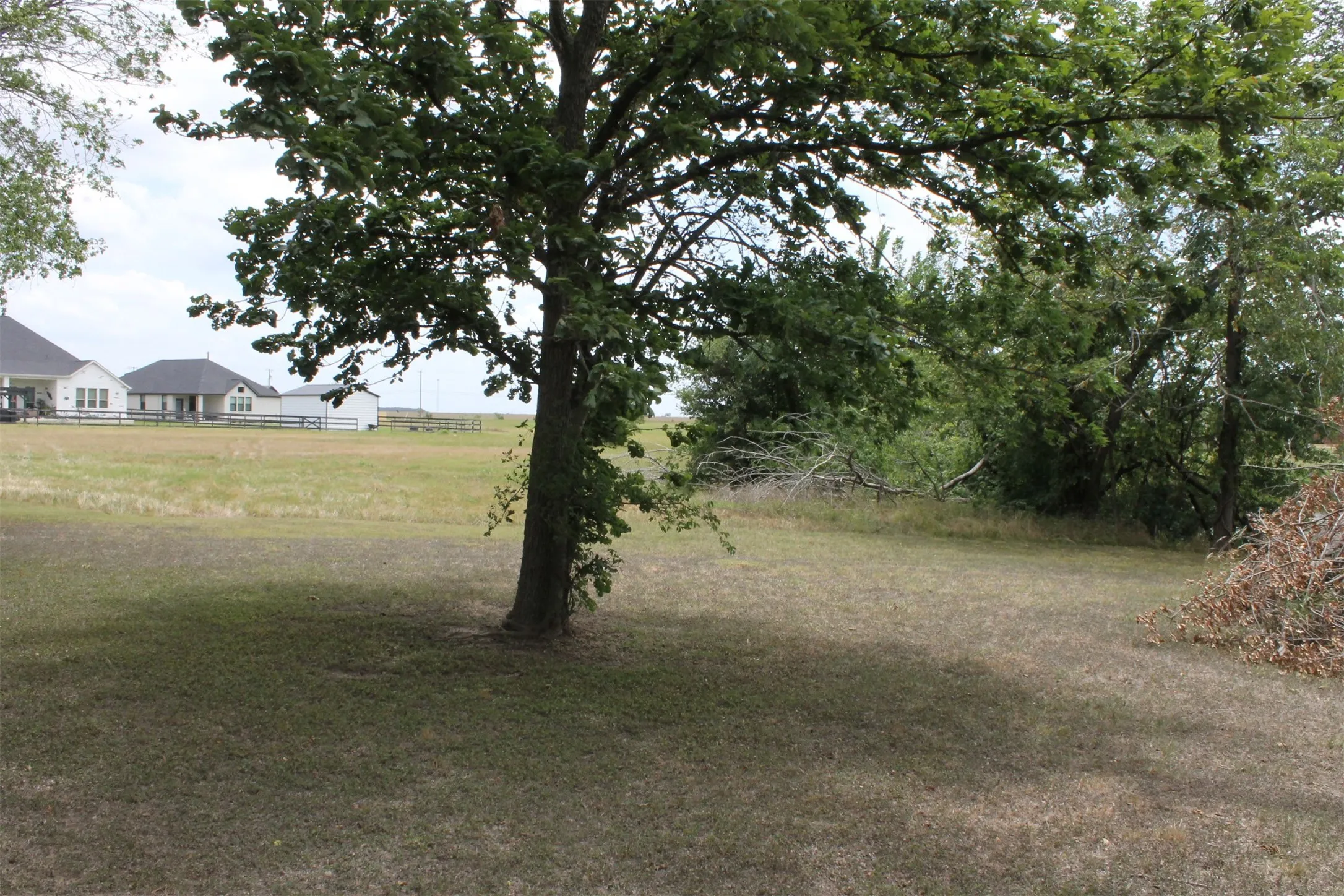 Improved Land For Sale in Henderson County , 312 Lazy Cane Ranch Road, Trinidad, Texas 75163, 0, 0, Garage spaces, 0 Sqft, built in 1968, mls#21314461, Real Estate Agent in Trinidad, Homes For Sale in Henderson county, Homes For Sale in Trinidad, Realtor in Trinidad Texas, Real Estate Brokerage Independent Realty Texas, Luminita Cordes Realtor