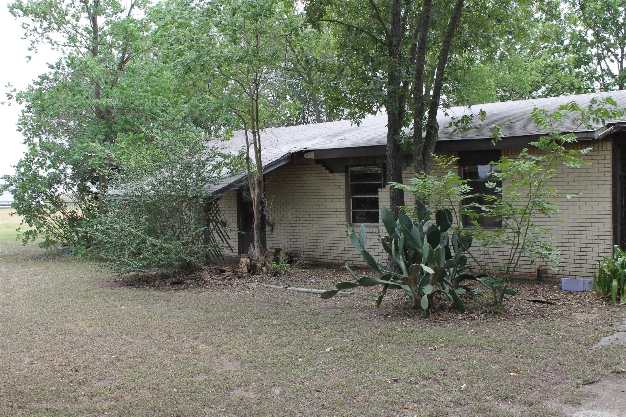 Improved Land For Sale in Henderson County , 312 Lazy Cane Ranch Road, Trinidad, Texas 75163, 0, 0, Garage spaces, 0 Sqft, built in 1968, mls#21314461, Real Estate Agent in Trinidad, Homes For Sale in Henderson county, Homes For Sale in Trinidad, Realtor in Trinidad Texas, Real Estate Brokerage Independent Realty Texas, Luminita Cordes Realtor