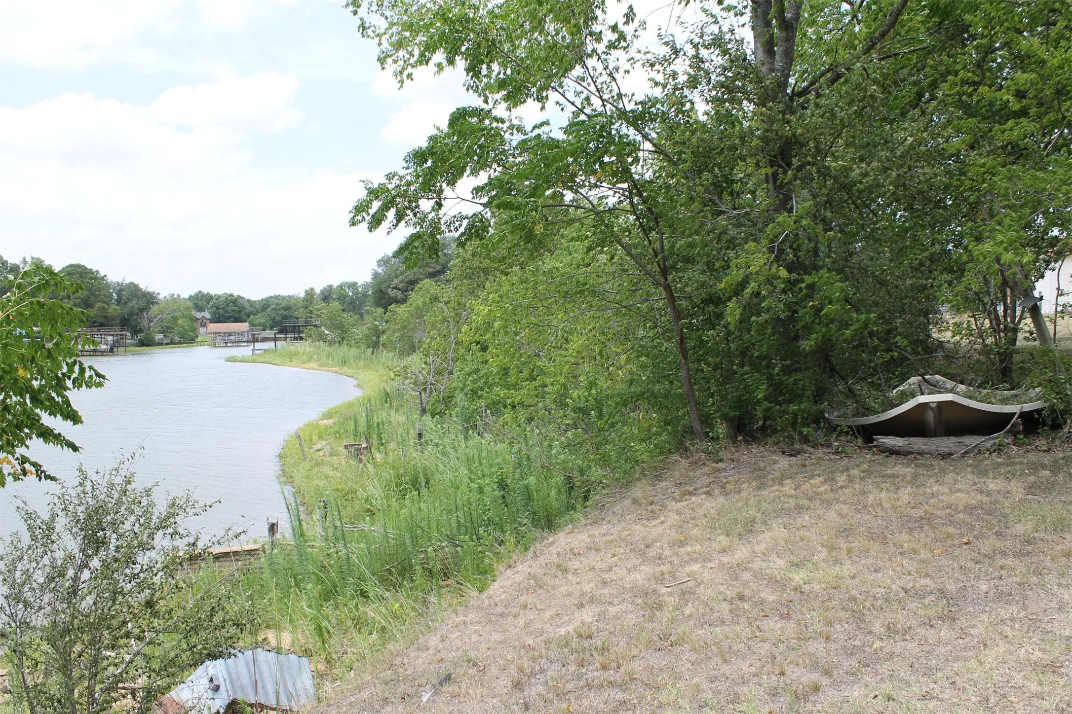Improved Land For Sale in Henderson County , 312 Lazy Cane Ranch Road, Trinidad, Texas 75163, 0, 0, Garage spaces, 0 Sqft, built in 1968, mls#21314461, Real Estate Agent in Trinidad, Homes For Sale in Henderson county, Homes For Sale in Trinidad, Realtor in Trinidad Texas, Real Estate Brokerage Independent Realty Texas, Luminita Cordes Realtor