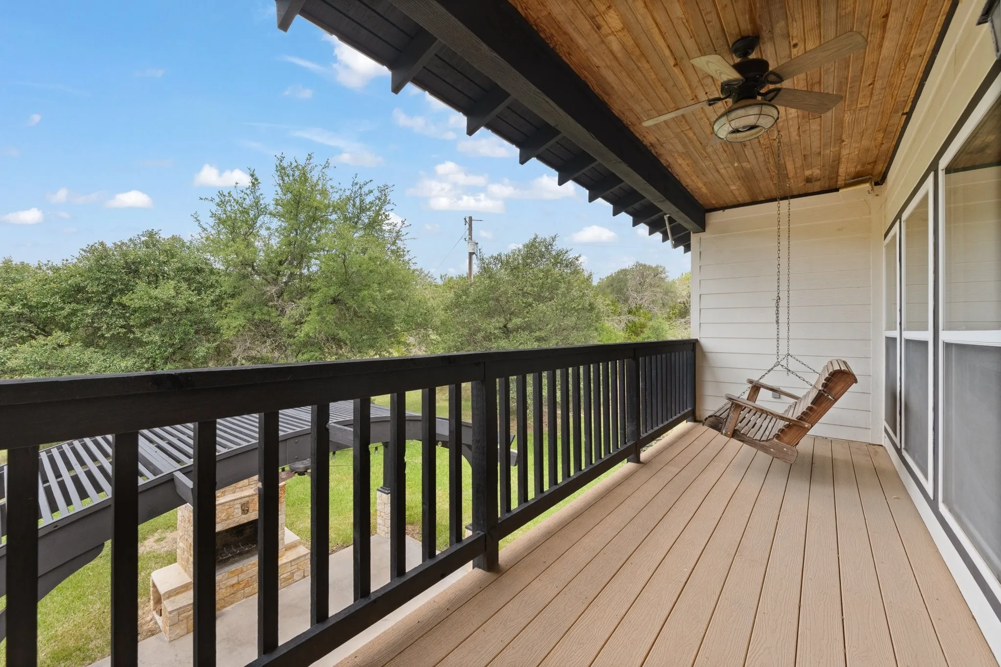 Single Family Residence For Sale in Somervell County , 1127 Mallard Lane, Glen Rose, Texas 76043, 3 Bedroom, 3 Bathroom, Garage spaces, 3,132 Sqft, built in 2005, mls#21314256, Real Estate Agent in Glen Rose, Homes For Sale in Somervell county, Homes For Sale in Glen Rose, Realtor in Glen Rose Texas, Real Estate Brokerage Independent Realty Texas, Luminita Cordes Realtor
