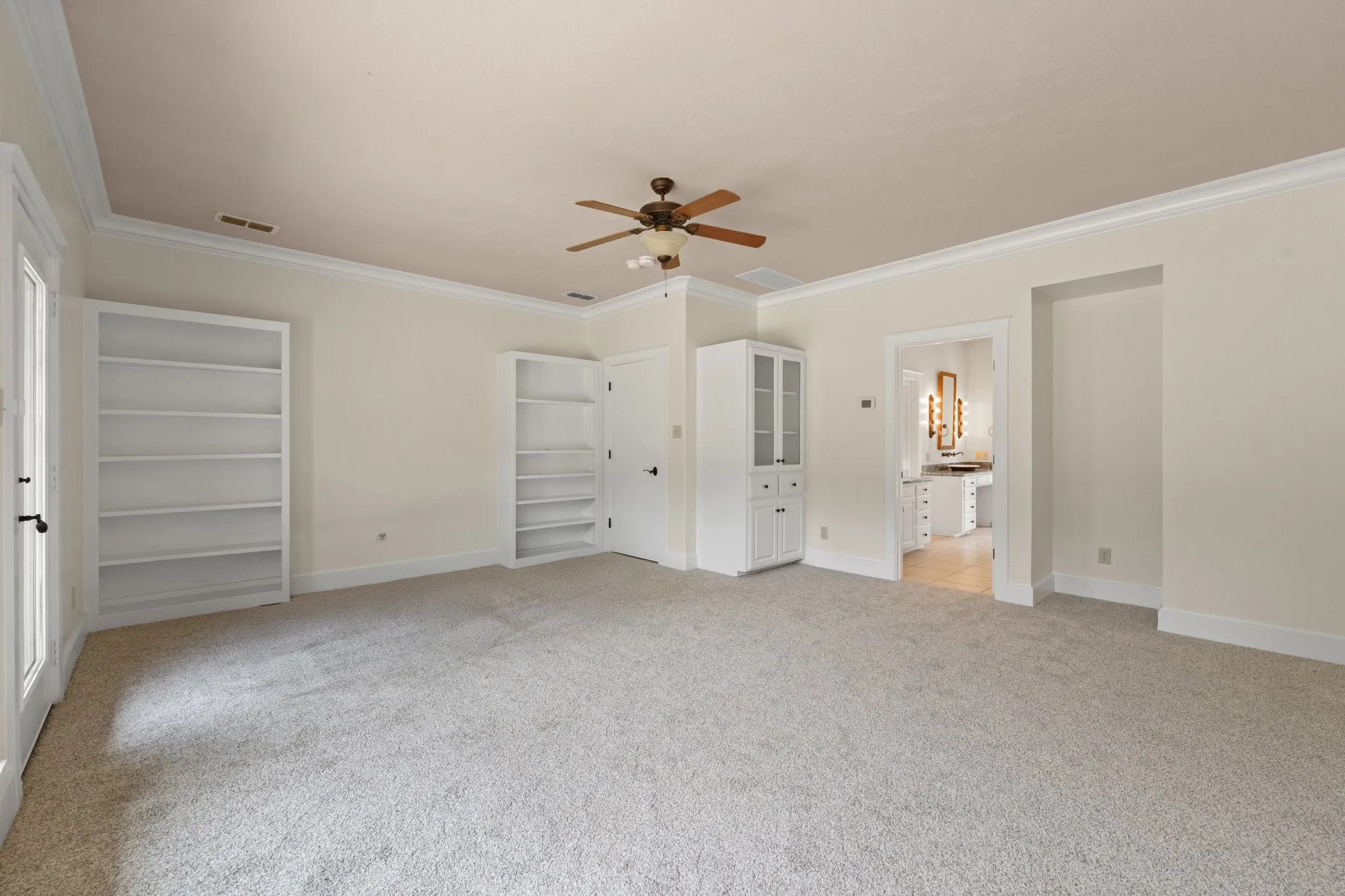 Single Family Residence For Sale in Somervell County , 1127 Mallard Lane, Glen Rose, Texas 76043, 3 Bedroom, 3 Bathroom, Garage spaces, 3,132 Sqft, built in 2005, mls#21314256, Real Estate Agent in Glen Rose, Homes For Sale in Somervell county, Homes For Sale in Glen Rose, Realtor in Glen Rose Texas, Real Estate Brokerage Independent Realty Texas, Luminita Cordes Realtor