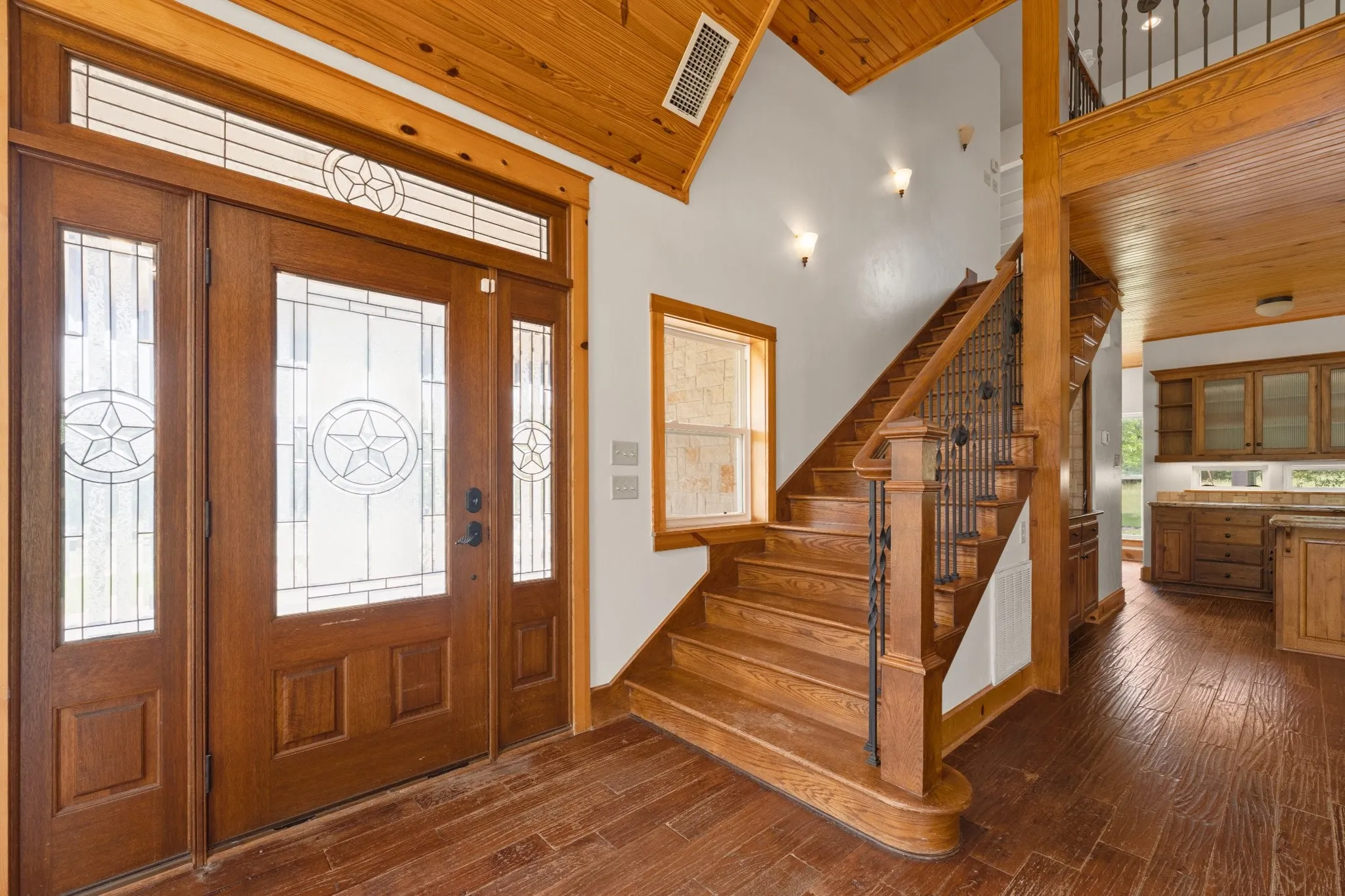 Single Family Residence For Sale in Somervell County , 1127 Mallard Lane, Glen Rose, Texas 76043, 3 Bedroom, 3 Bathroom, Garage spaces, 3,132 Sqft, built in 2005, mls#21314256, Real Estate Agent in Glen Rose, Homes For Sale in Somervell county, Homes For Sale in Glen Rose, Realtor in Glen Rose Texas, Real Estate Brokerage Independent Realty Texas, Luminita Cordes Realtor
