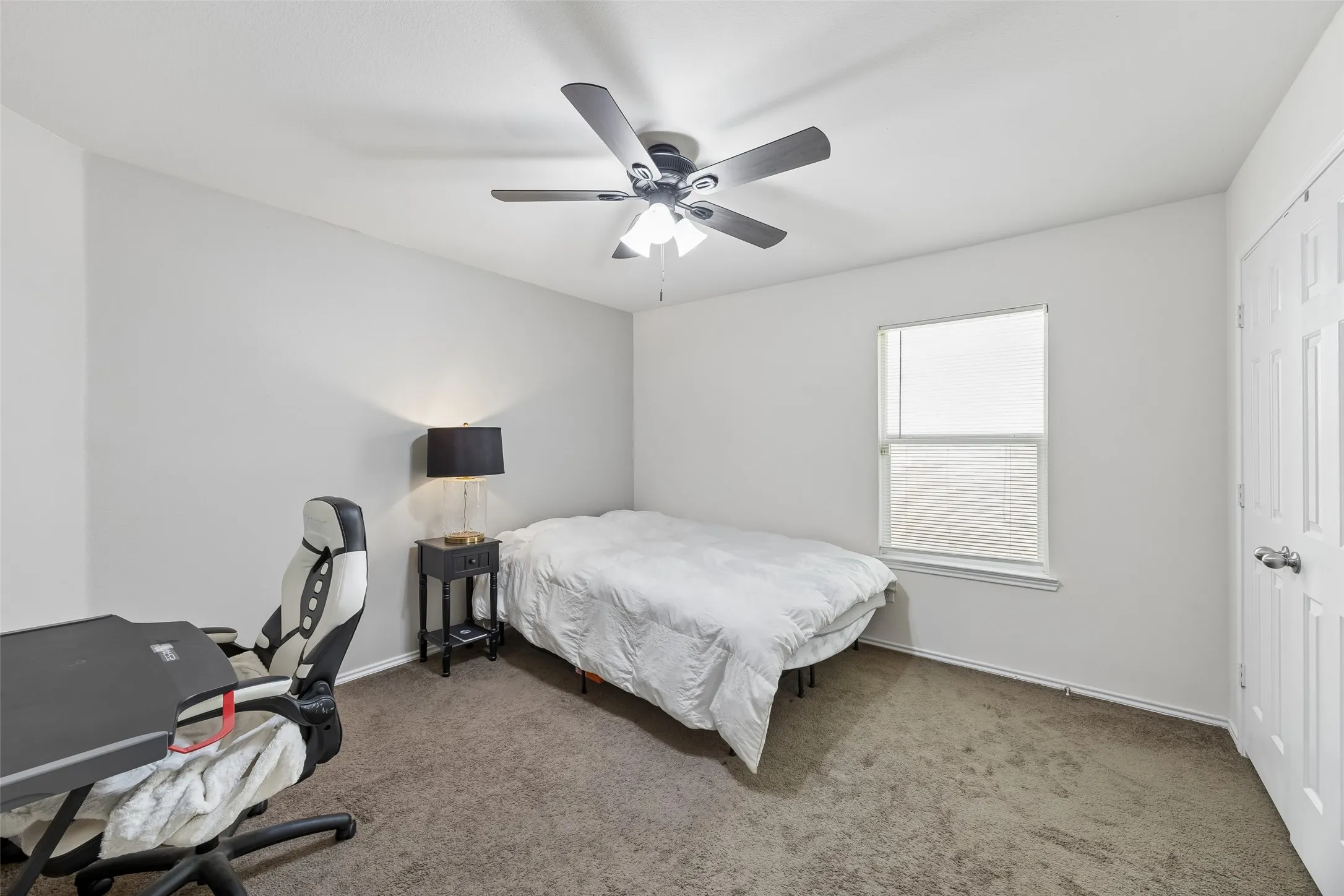 Single Family Residence For Sale in Tarrant County , 4541 Lacebark Lane, Fort Worth, Texas 76244, 3 Bedroom, 2 Bathroom, 2 Garage spaces, 1,868 Sqft, built in 2006, mls#21313982, Real Estate Agent in Fort Worth, Homes For Sale in Tarrant county, Homes For Sale in Fort Worth, Realtor in Fort Worth Texas, Real Estate Brokerage Independent Realty Texas, Luminita Cordes Realtor