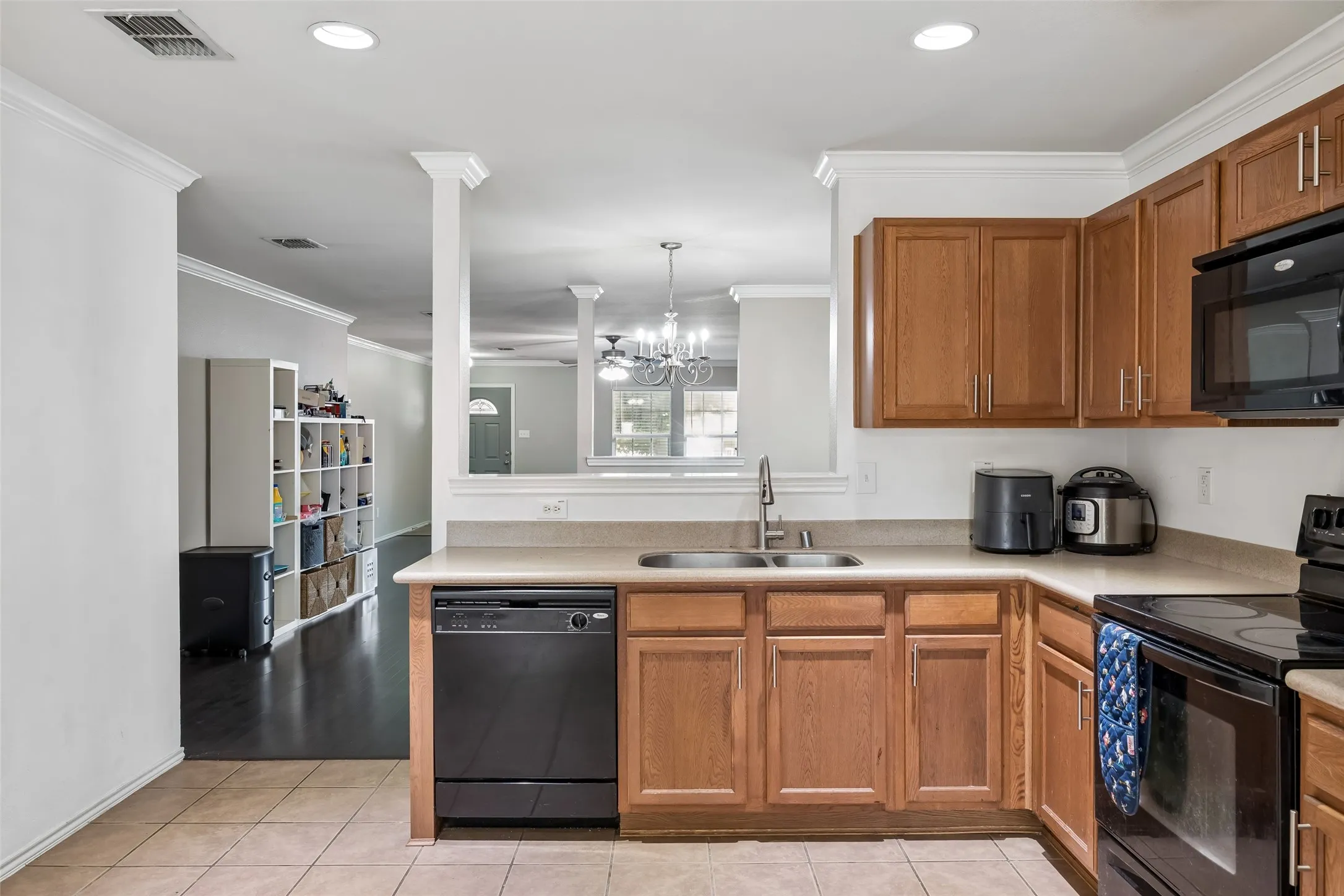 Single Family Residence For Sale in Tarrant County , 4541 Lacebark Lane, Fort Worth, Texas 76244, 3 Bedroom, 2 Bathroom, 2 Garage spaces, 1,868 Sqft, built in 2006, mls#21313982, Real Estate Agent in Fort Worth, Homes For Sale in Tarrant county, Homes For Sale in Fort Worth, Realtor in Fort Worth Texas, Real Estate Brokerage Independent Realty Texas, Luminita Cordes Realtor