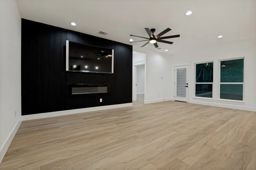 Single Family Residence For Sale in Dallas County , 508 Dice Street, Seagoville, Texas 75159, 4 Bedroom, 3 Bathroom, 2 Garage spaces, 2,001 Sqft, built in 2026, mls#21311922, Real Estate Agent in Seagoville, Homes For Sale in Dallas county, Homes For Sale in Seagoville, Realtor in Seagoville Texas, Real Estate Brokerage Independent Realty Texas, Luminita Cordes Realtor