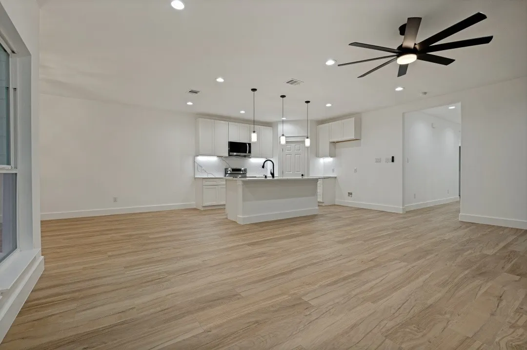 Single Family Residence For Sale in Dallas County , 508 Dice Street, Seagoville, Texas 75159, 4 Bedroom, 3 Bathroom, 2 Garage spaces, 2,001 Sqft, built in 2026, mls#21311922, Real Estate Agent in Seagoville, Homes For Sale in Dallas county, Homes For Sale in Seagoville, Realtor in Seagoville Texas, Real Estate Brokerage Independent Realty Texas, Luminita Cordes Realtor