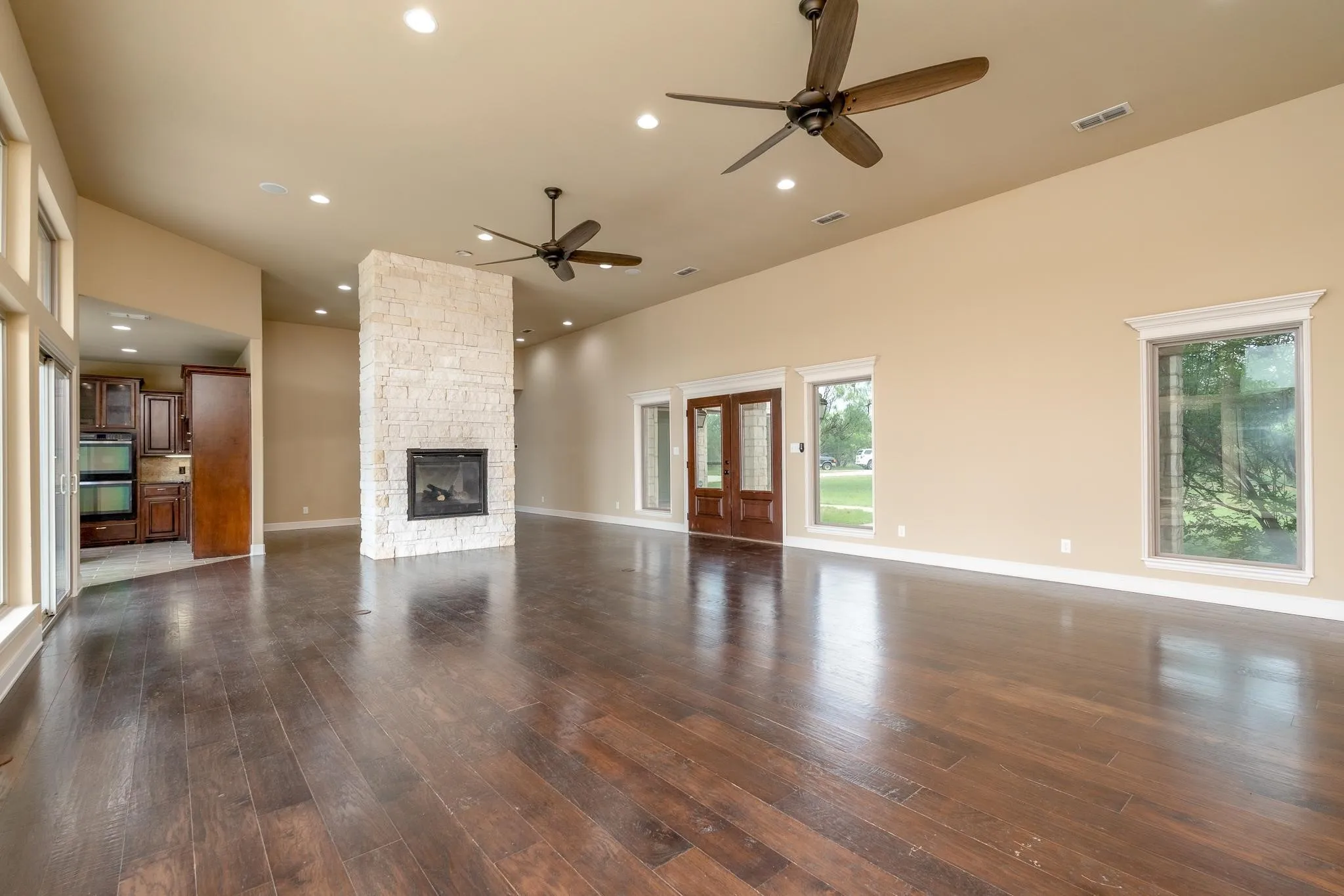 Single Family Residence For Sale in Taylor County , 7833 Fm 89, Tuscola, Texas 79562, 3 Bedroom, 2 Bathroom, 3 Garage spaces, 2,757 Sqft, built in 2013, mls#21314339, Real Estate Agent in Tuscola, Homes For Sale in Taylor county, Homes For Sale in Tuscola, Realtor in Tuscola Texas, Real Estate Brokerage Independent Realty Texas, Luminita Cordes Realtor
