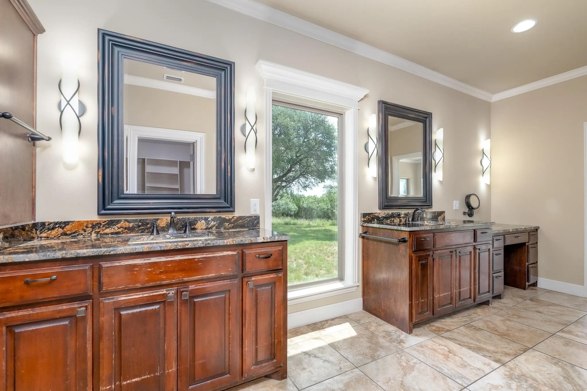 Single Family Residence For Sale in Taylor County , 7833 Fm 89, Tuscola, Texas 79562, 3 Bedroom, 2 Bathroom, 3 Garage spaces, 2,757 Sqft, built in 2013, mls#21314339, Real Estate Agent in Tuscola, Homes For Sale in Taylor county, Homes For Sale in Tuscola, Realtor in Tuscola Texas, Real Estate Brokerage Independent Realty Texas, Luminita Cordes Realtor
