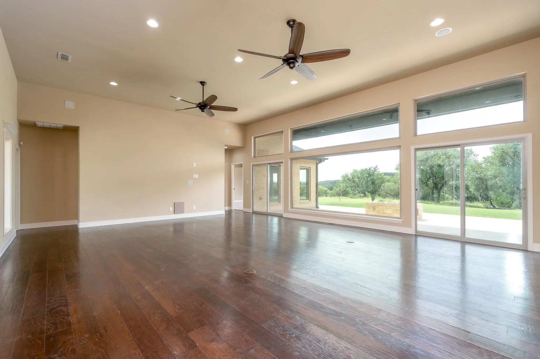 Single Family Residence For Sale in Taylor County , 7833 Fm 89, Tuscola, Texas 79562, 3 Bedroom, 2 Bathroom, 3 Garage spaces, 2,757 Sqft, built in 2013, mls#21314339, Real Estate Agent in Tuscola, Homes For Sale in Taylor county, Homes For Sale in Tuscola, Realtor in Tuscola Texas, Real Estate Brokerage Independent Realty Texas, Luminita Cordes Realtor