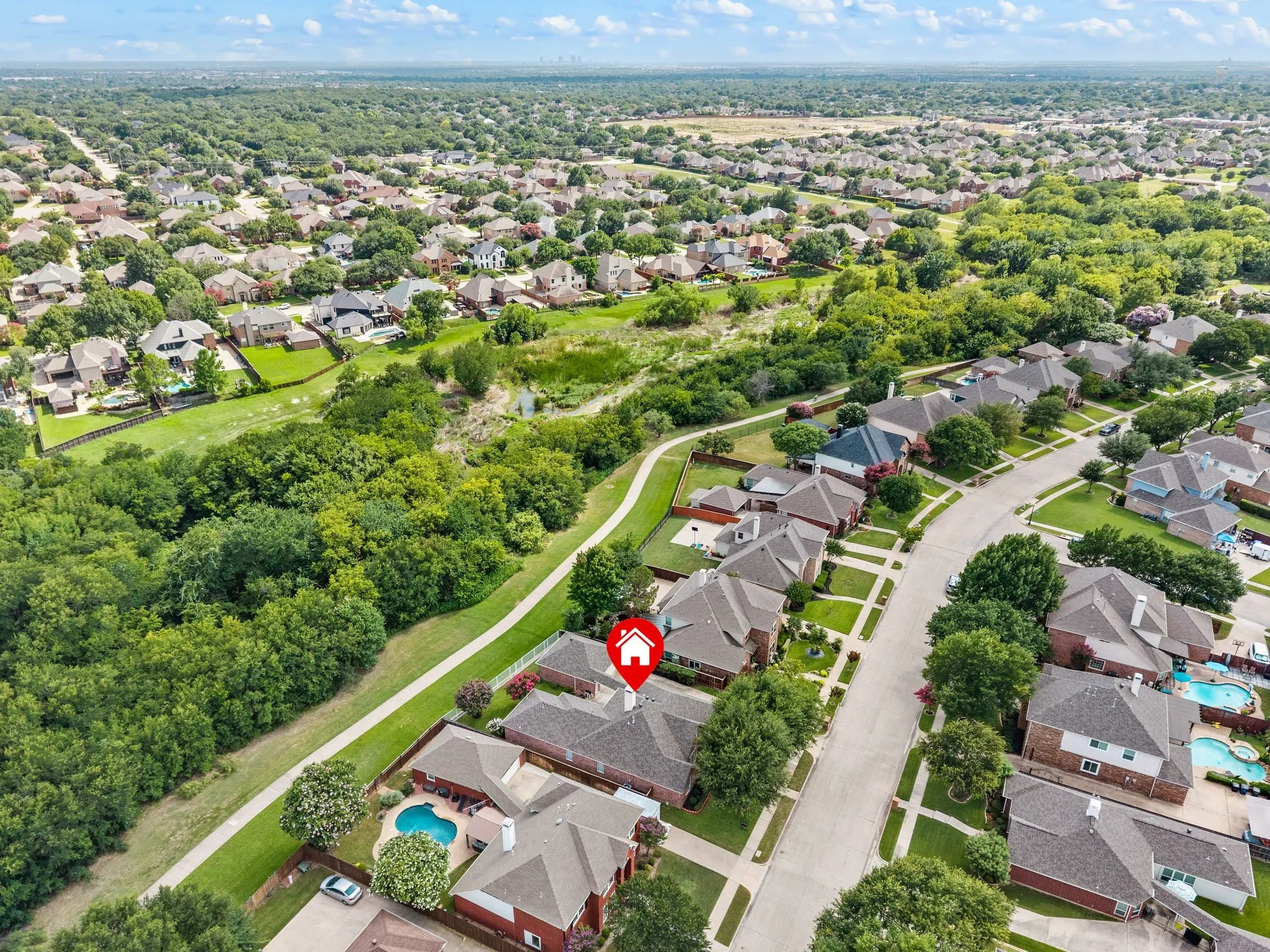 Single Family Residence For Sale in Tarrant County , 926 Creekbend Drive, Keller, Texas 76248, 4 Bedroom, 2 Bathroom, 2 Garage spaces, 2,606 Sqft, built in 1998, mls#21314280, Real Estate Agent in Keller, Homes For Sale in Tarrant county, Homes For Sale in Keller, Realtor in Keller Texas, Real Estate Brokerage Independent Realty Texas, Luminita Cordes Realtor