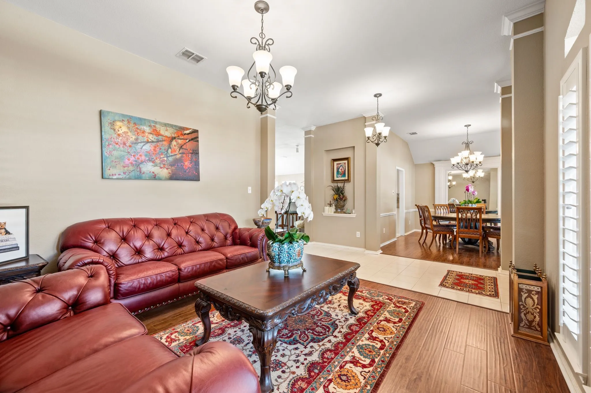 Single Family Residence For Sale in Tarrant County , 926 Creekbend Drive, Keller, Texas 76248, 4 Bedroom, 2 Bathroom, 2 Garage spaces, 2,606 Sqft, built in 1998, mls#21314280, Real Estate Agent in Keller, Homes For Sale in Tarrant county, Homes For Sale in Keller, Realtor in Keller Texas, Real Estate Brokerage Independent Realty Texas, Luminita Cordes Realtor