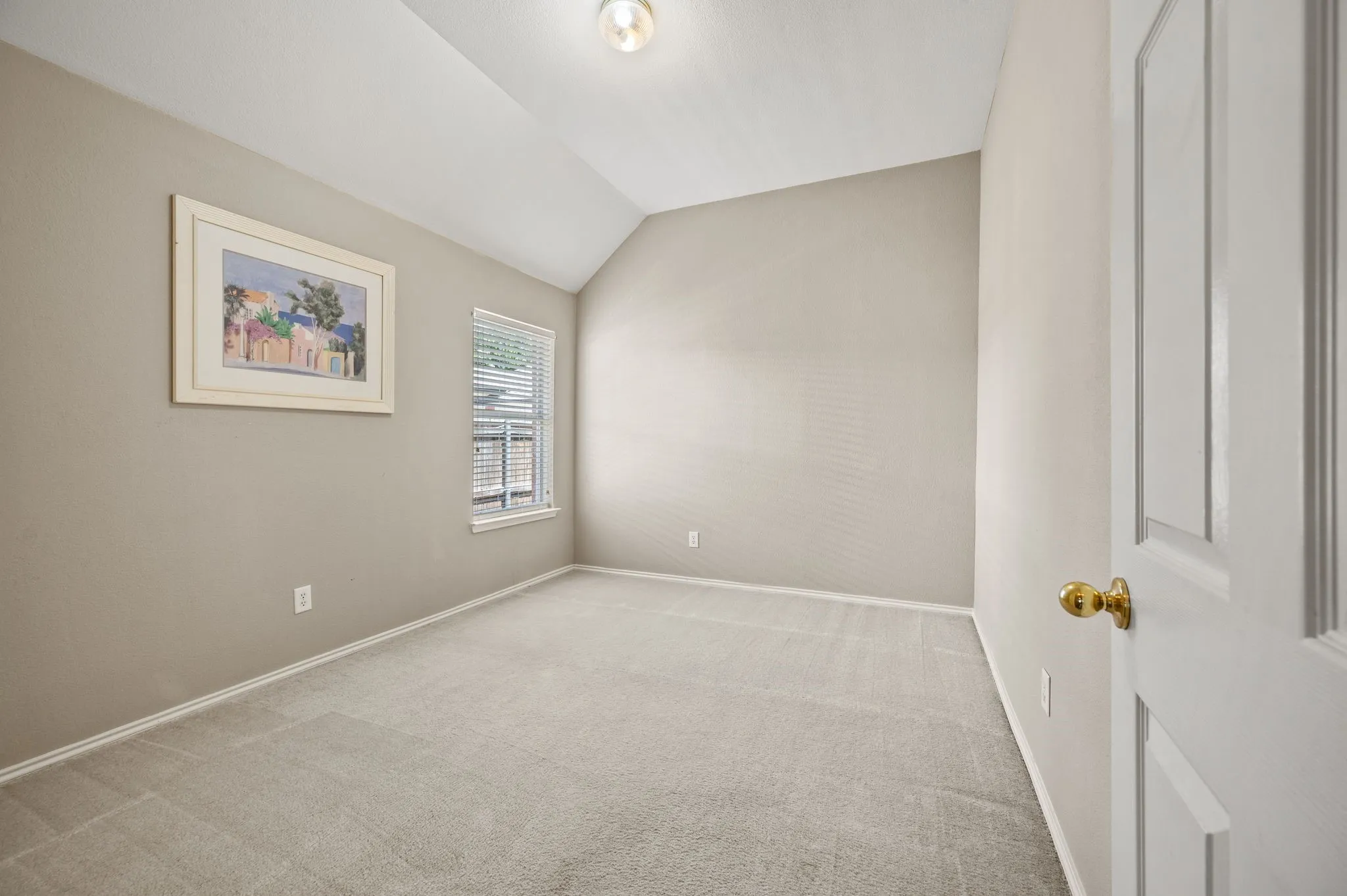 Single Family Residence For Sale in Tarrant County , 926 Creekbend Drive, Keller, Texas 76248, 4 Bedroom, 2 Bathroom, 2 Garage spaces, 2,606 Sqft, built in 1998, mls#21314280, Real Estate Agent in Keller, Homes For Sale in Tarrant county, Homes For Sale in Keller, Realtor in Keller Texas, Real Estate Brokerage Independent Realty Texas, Luminita Cordes Realtor
