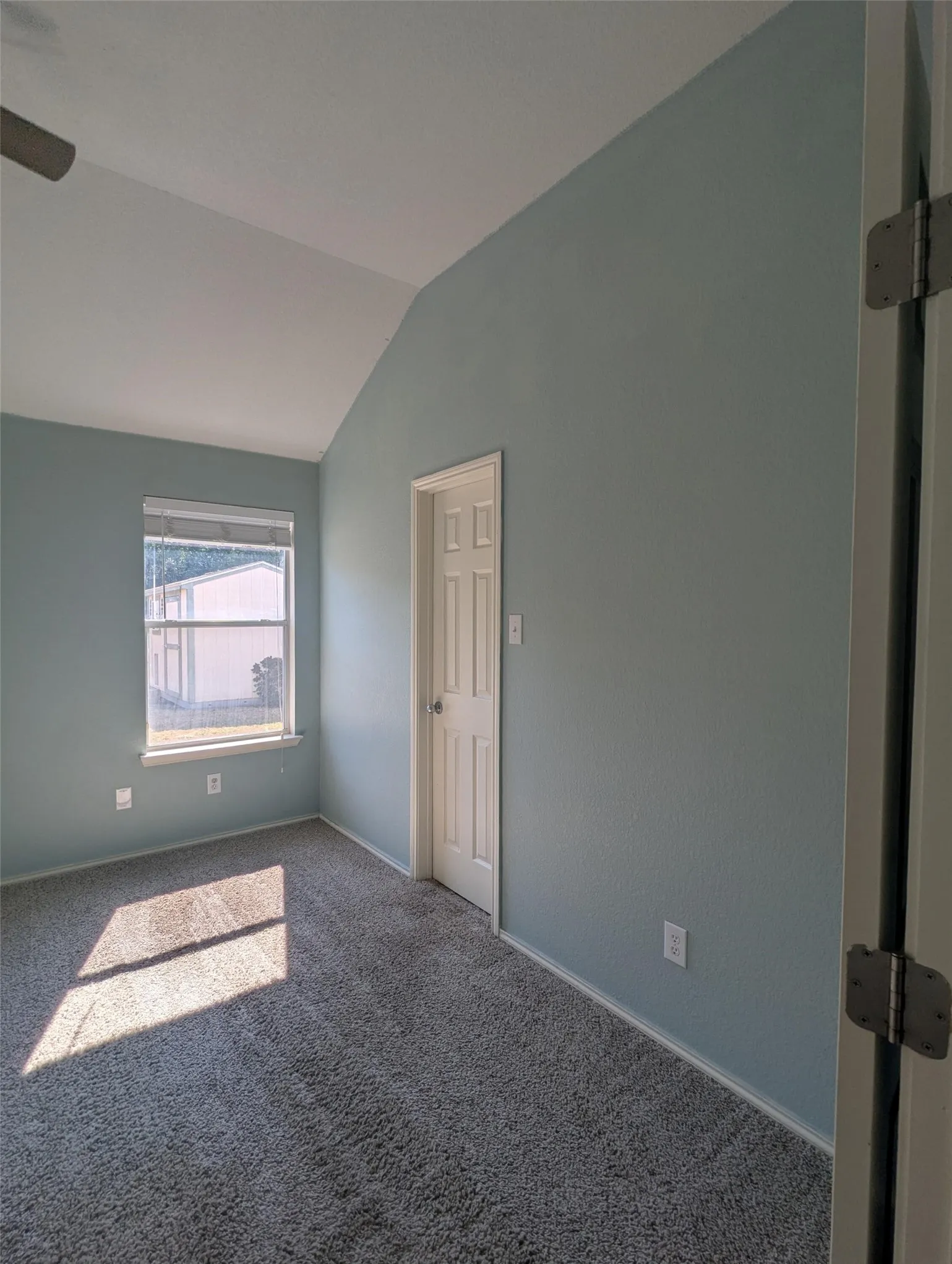 Single Family Residence For Sale in Tarrant County , 14300 Polo Ranch Street, Fort Worth, Texas 76052, 3 Bedroom, 2 Bathroom, 2 Garage spaces, 1,423 Sqft, built in 2007, mls#21314470, Real Estate Agent in Fort Worth, Homes For Sale in Tarrant county, Homes For Sale in Fort Worth, Realtor in Fort Worth Texas, Real Estate Brokerage Independent Realty Texas, Luminita Cordes Realtor