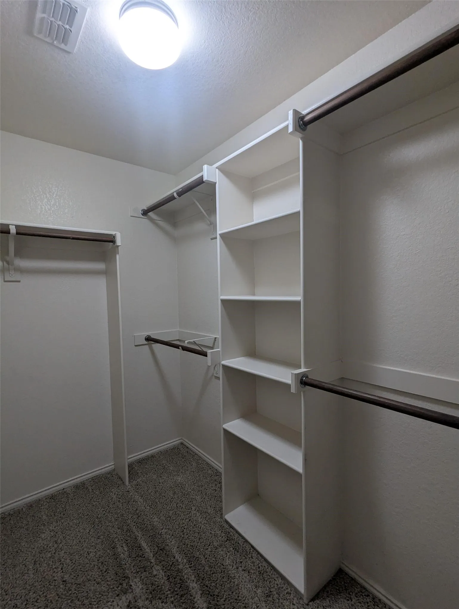 Single Family Residence For Sale in Tarrant County , 14300 Polo Ranch Street, Fort Worth, Texas 76052, 3 Bedroom, 2 Bathroom, 2 Garage spaces, 1,423 Sqft, built in 2007, mls#21314470, Real Estate Agent in Fort Worth, Homes For Sale in Tarrant county, Homes For Sale in Fort Worth, Realtor in Fort Worth Texas, Real Estate Brokerage Independent Realty Texas, Luminita Cordes Realtor