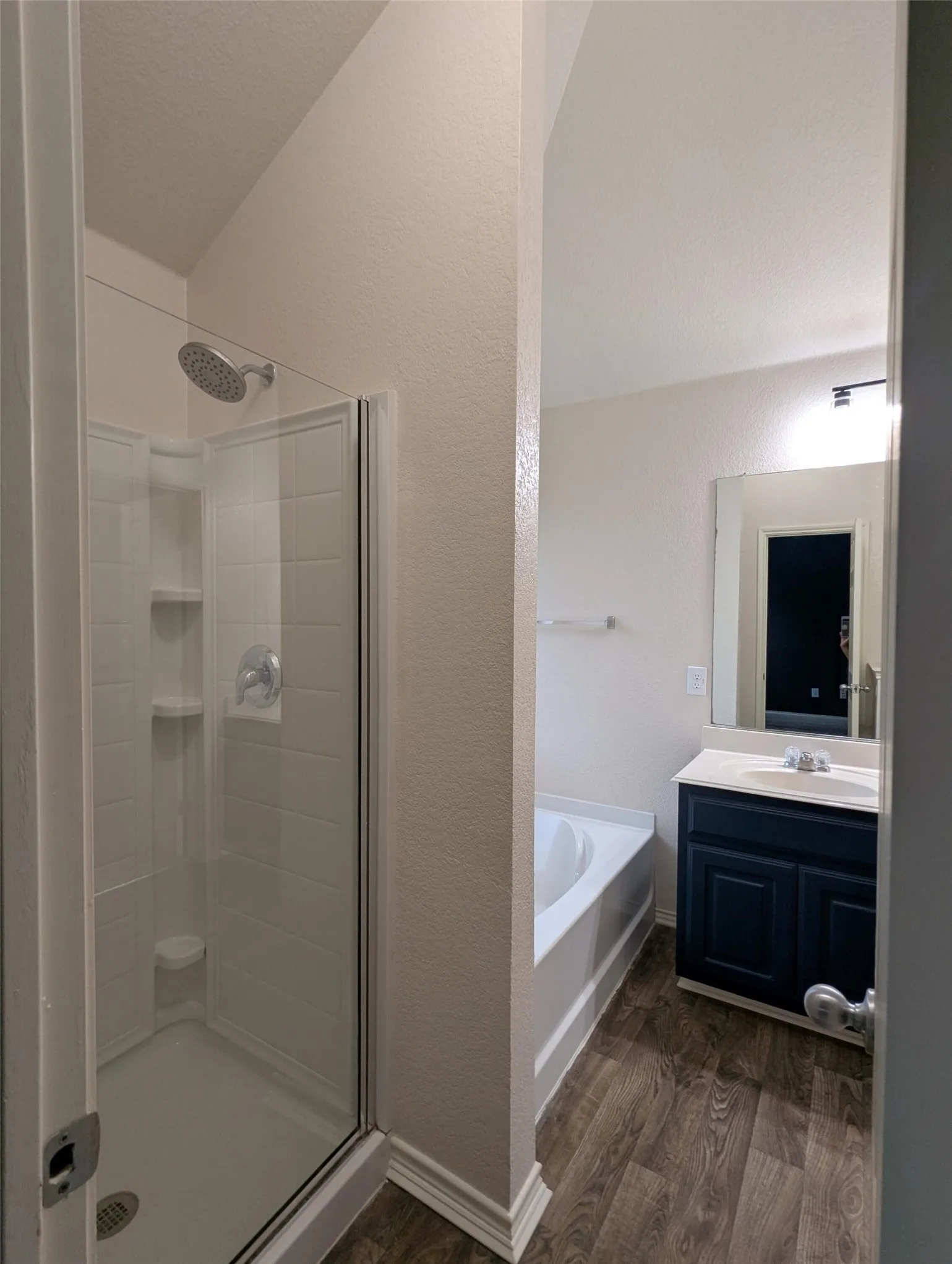 Single Family Residence For Sale in Tarrant County , 14300 Polo Ranch Street, Fort Worth, Texas 76052, 3 Bedroom, 2 Bathroom, 2 Garage spaces, 1,423 Sqft, built in 2007, mls#21314470, Real Estate Agent in Fort Worth, Homes For Sale in Tarrant county, Homes For Sale in Fort Worth, Realtor in Fort Worth Texas, Real Estate Brokerage Independent Realty Texas, Luminita Cordes Realtor