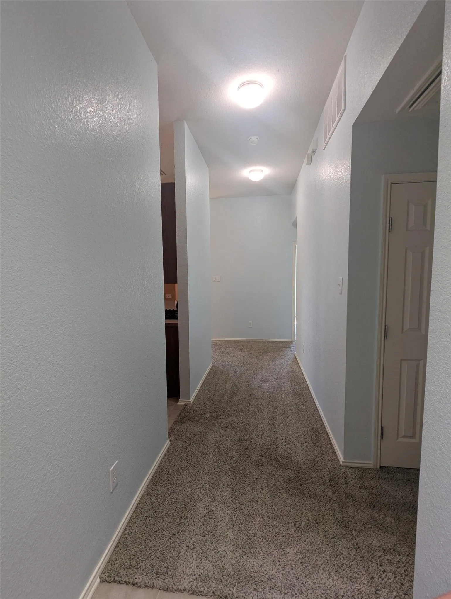 Single Family Residence For Sale in Tarrant County , 14300 Polo Ranch Street, Fort Worth, Texas 76052, 3 Bedroom, 2 Bathroom, 2 Garage spaces, 1,423 Sqft, built in 2007, mls#21314470, Real Estate Agent in Fort Worth, Homes For Sale in Tarrant county, Homes For Sale in Fort Worth, Realtor in Fort Worth Texas, Real Estate Brokerage Independent Realty Texas, Luminita Cordes Realtor