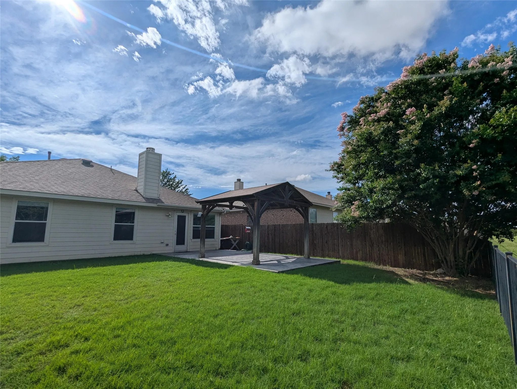 Single Family Residence For Sale in Tarrant County , 14300 Polo Ranch Street, Fort Worth, Texas 76052, 3 Bedroom, 2 Bathroom, 2 Garage spaces, 1,423 Sqft, built in 2007, mls#21314470, Real Estate Agent in Fort Worth, Homes For Sale in Tarrant county, Homes For Sale in Fort Worth, Realtor in Fort Worth Texas, Real Estate Brokerage Independent Realty Texas, Luminita Cordes Realtor