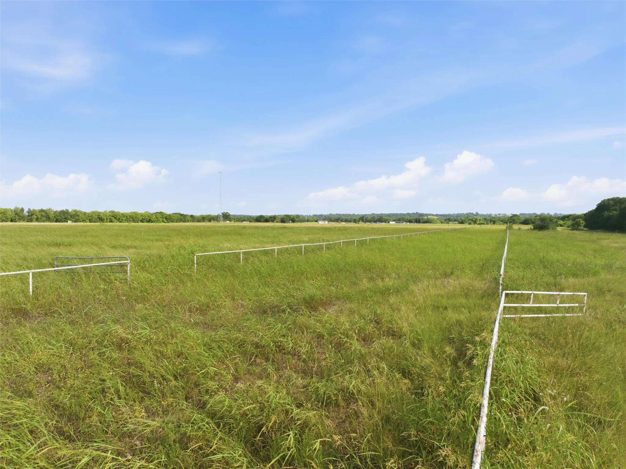 Unimproved Land For Sale in Falls County , 2519 Hwy 7 Highway, Chilton, Texas 76632, 0, 0, Garage spaces, 0 Sqft, built in 0, mls#21309965, Real Estate Agent in Chilton, Homes For Sale in Falls county, Homes For Sale in Chilton, Realtor in Chilton Texas, Real Estate Brokerage Independent Realty Texas, Luminita Cordes Realtor